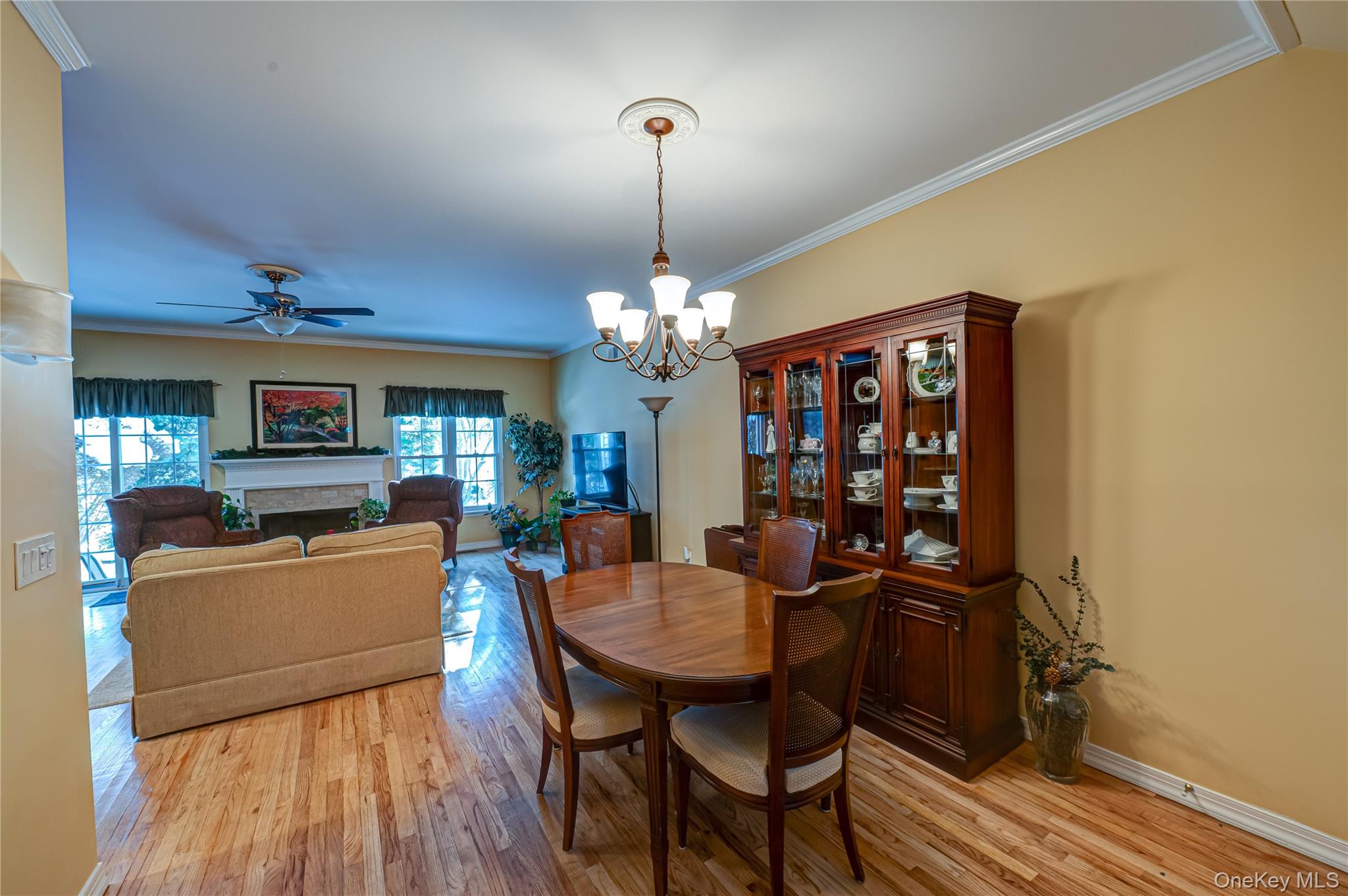 #7 photo, 4 Chelsea Drive, Smithtown , NY 11787