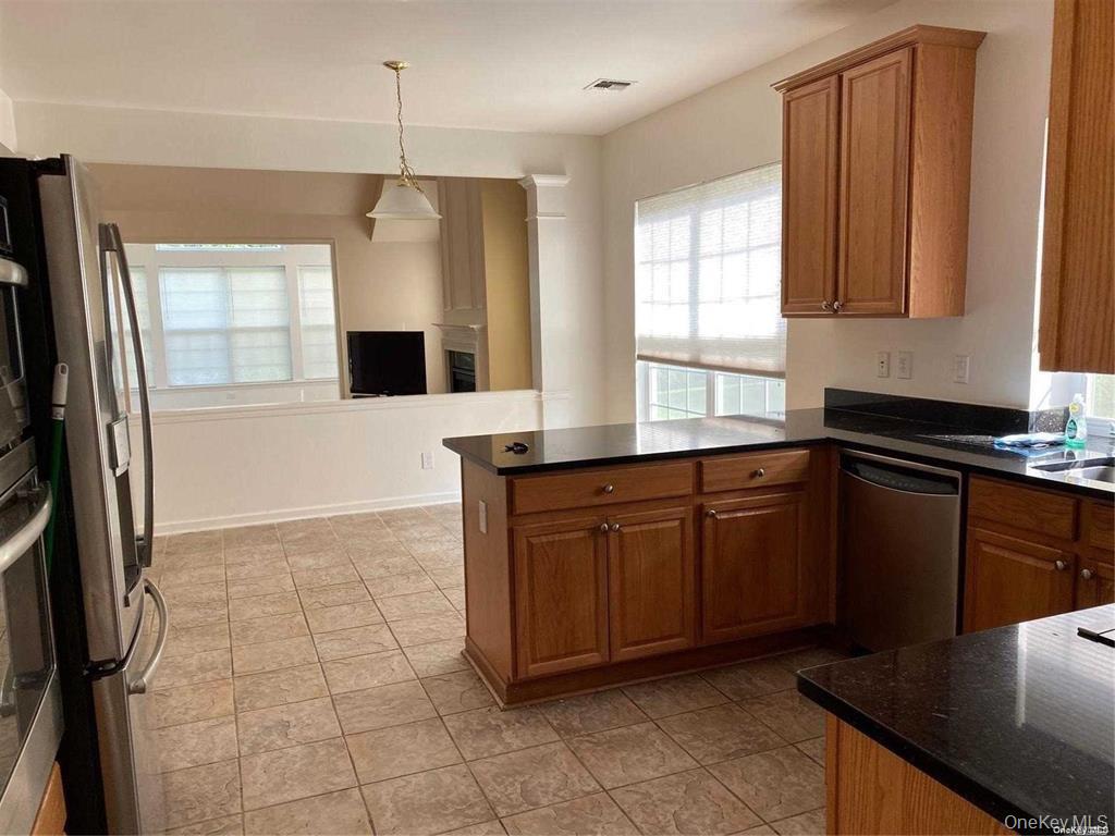 #3 photo, 87 Louden Loop, 롱 아일랜드 Mount Sinai , NY 11766