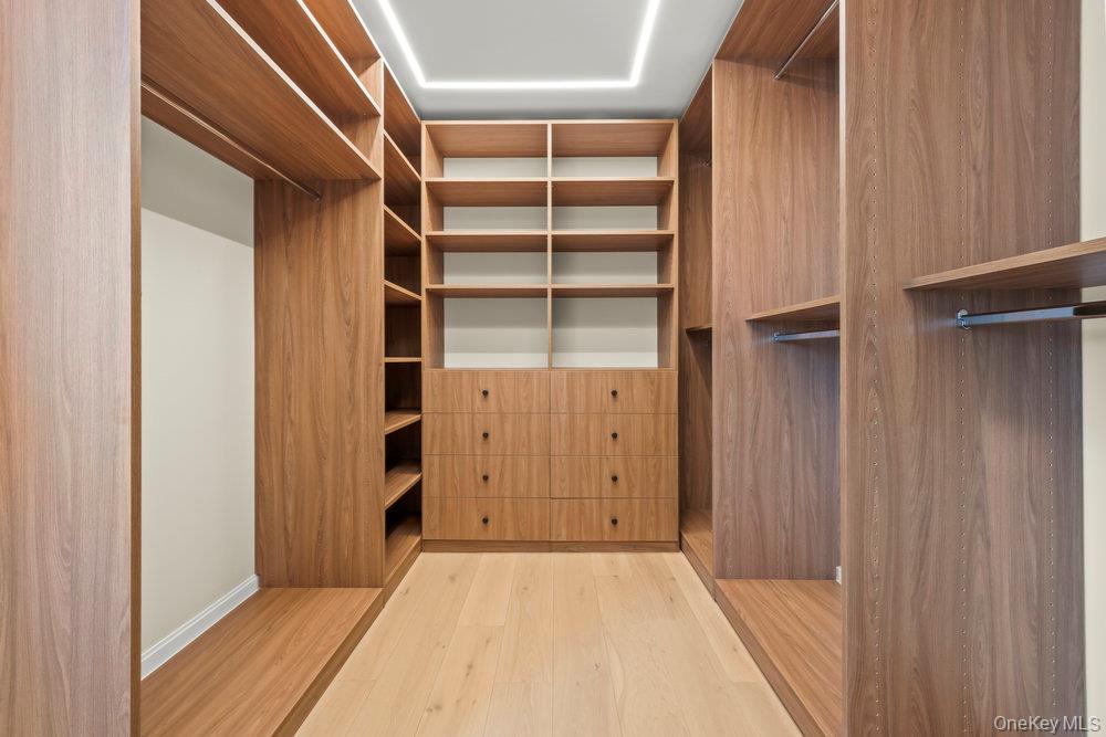 #14 photo, 176-12 Kildare Road, कुईंस Jamaica Estates , NY 11432