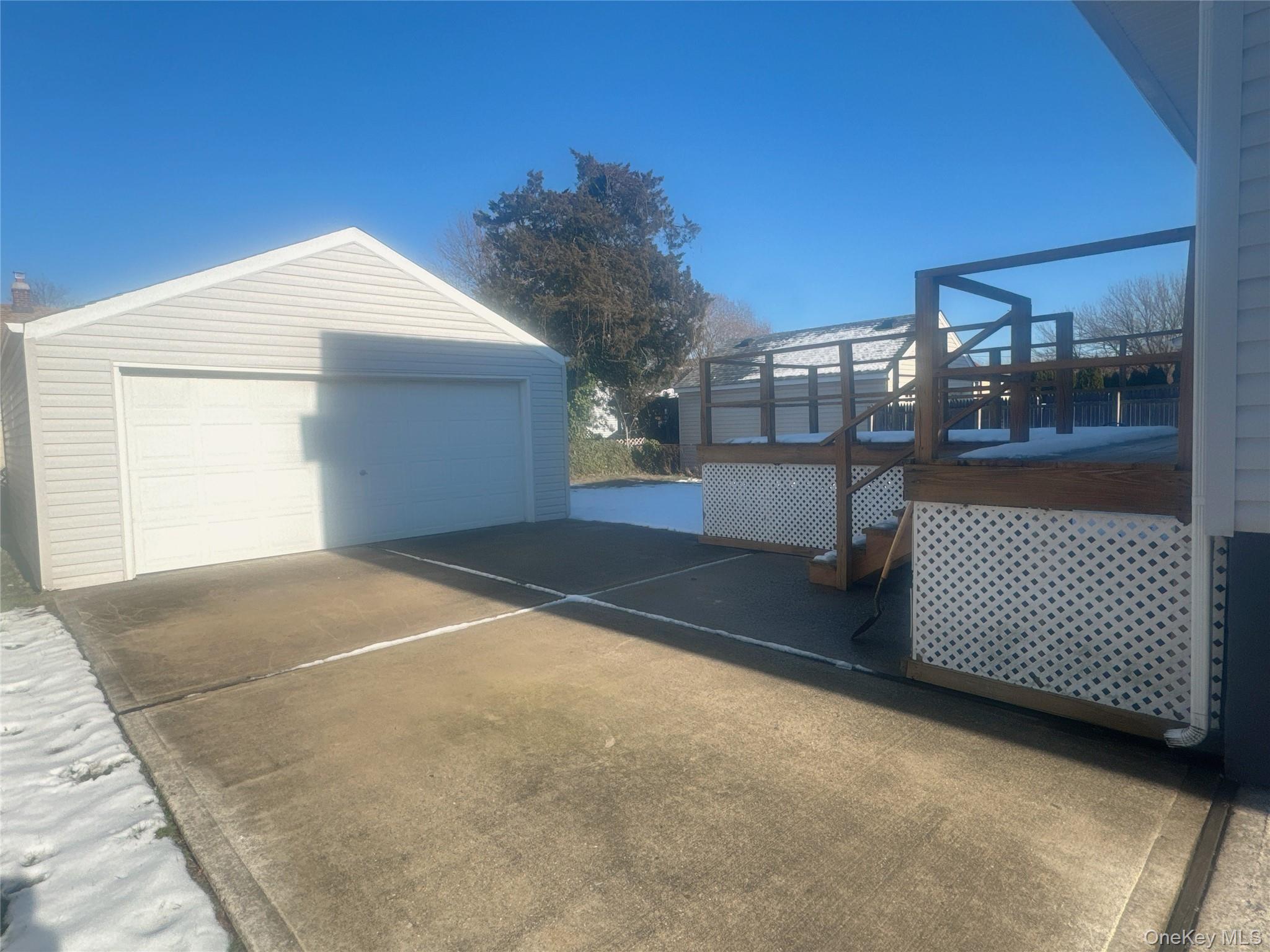 #12 photo, 2573 Legion Street, Bellmore , NY 11710