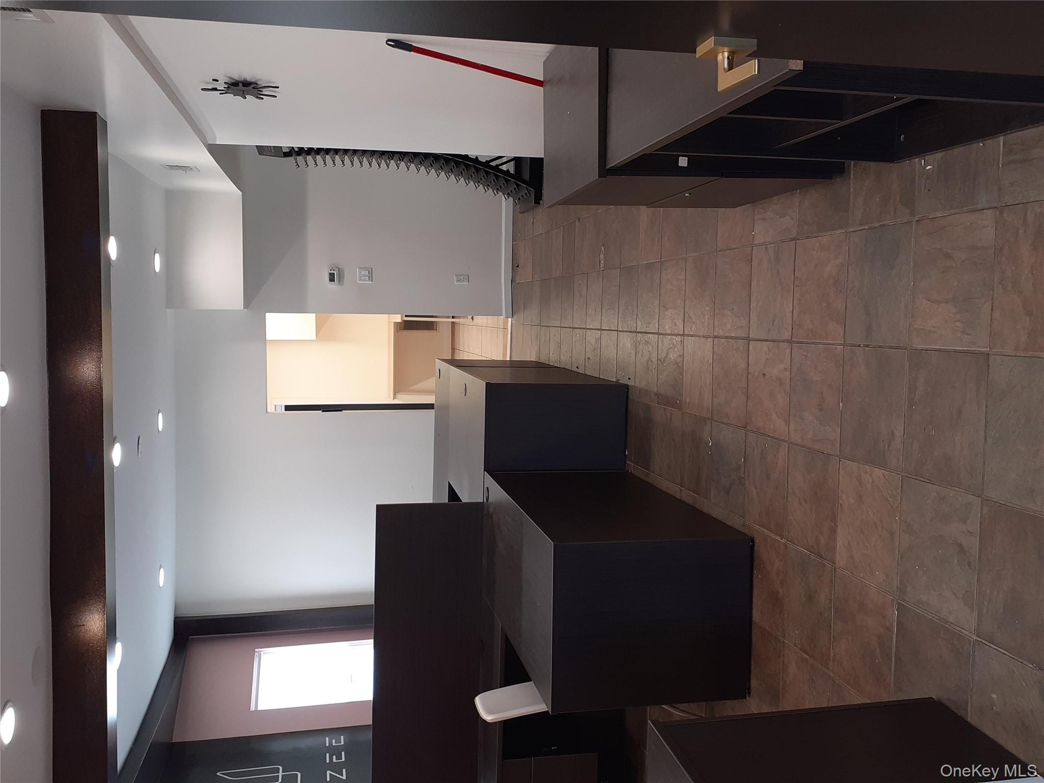 #6 photo, 683 State Route 17M, 紐約州 Monroe , NY 10950