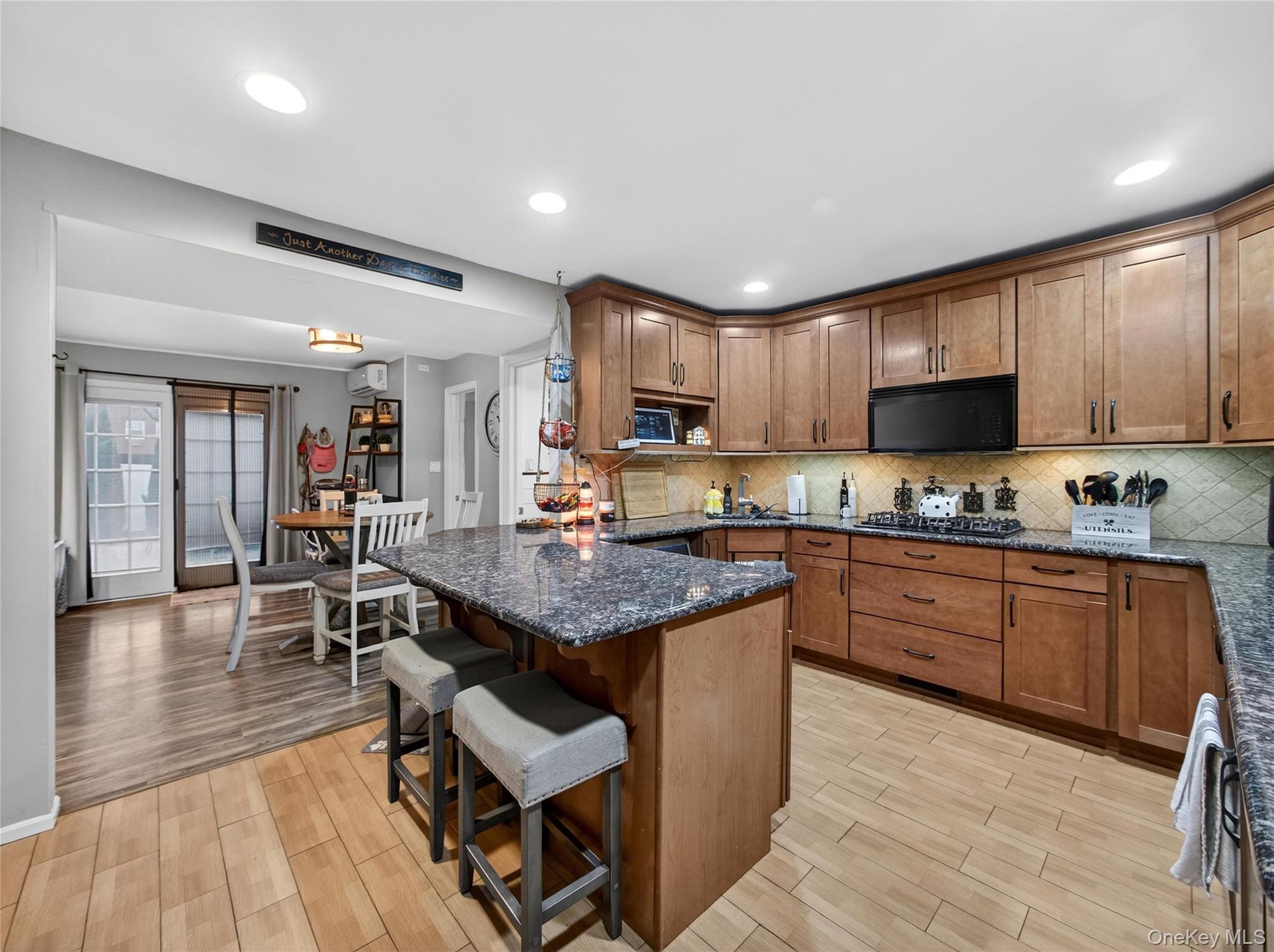 #13 photo, 3 Claremont Lane, Suffern , NY 10901