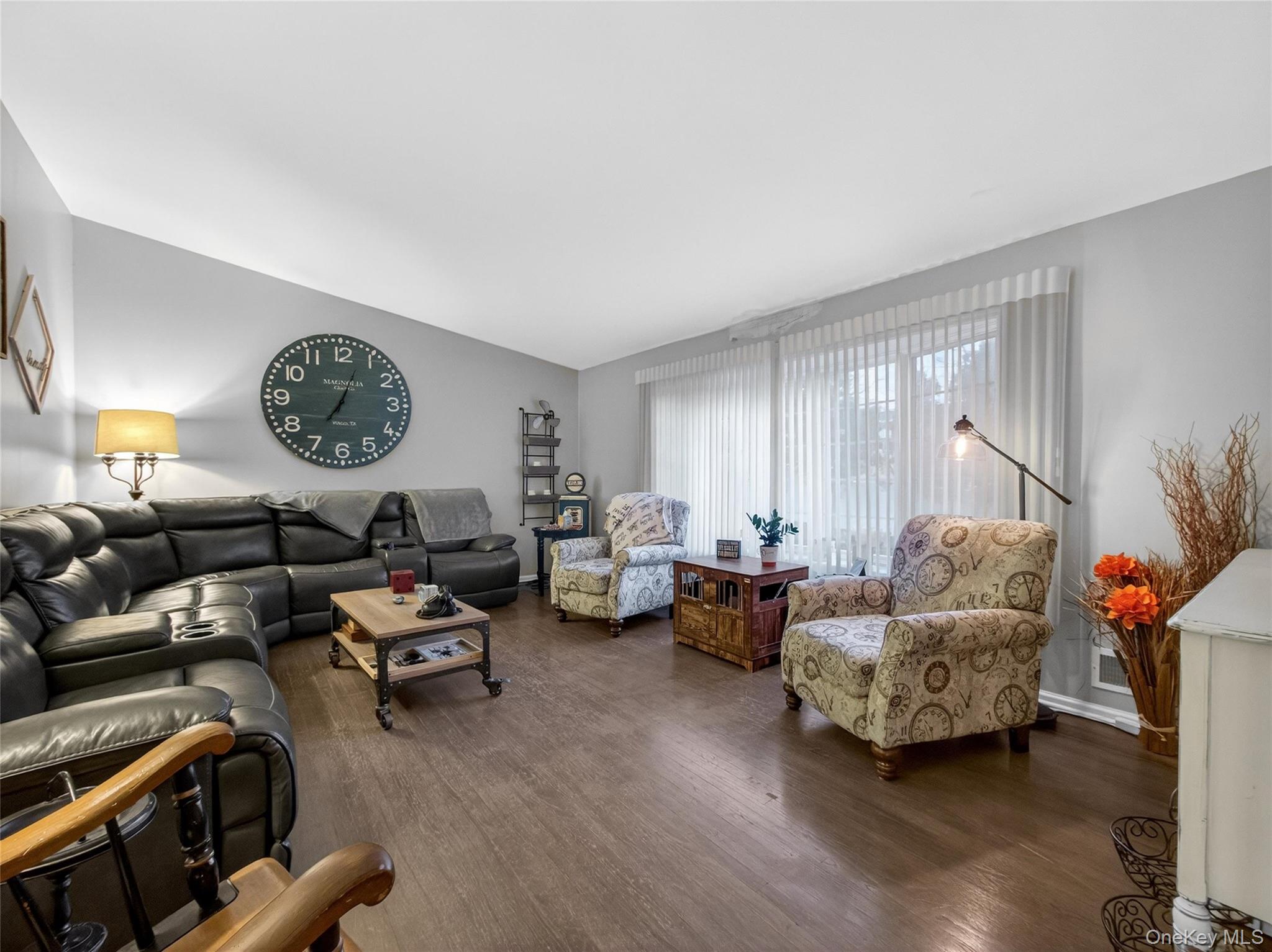 #7 photo, 3 Claremont Lane, Suffern , NY 10901