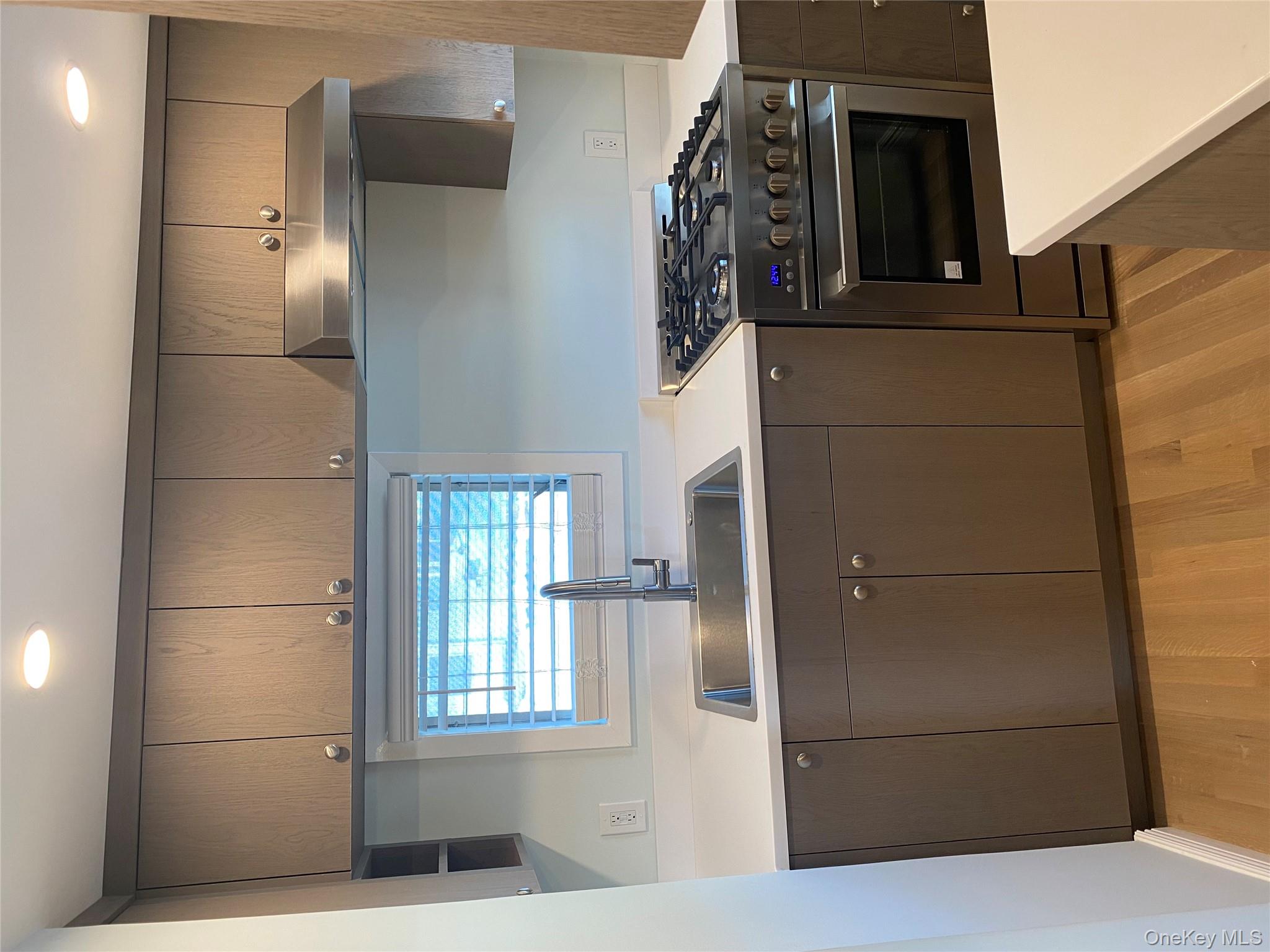 #4 photo, 75 West Washington Avenue, 뉴욕주 Pearl River , NY 10965