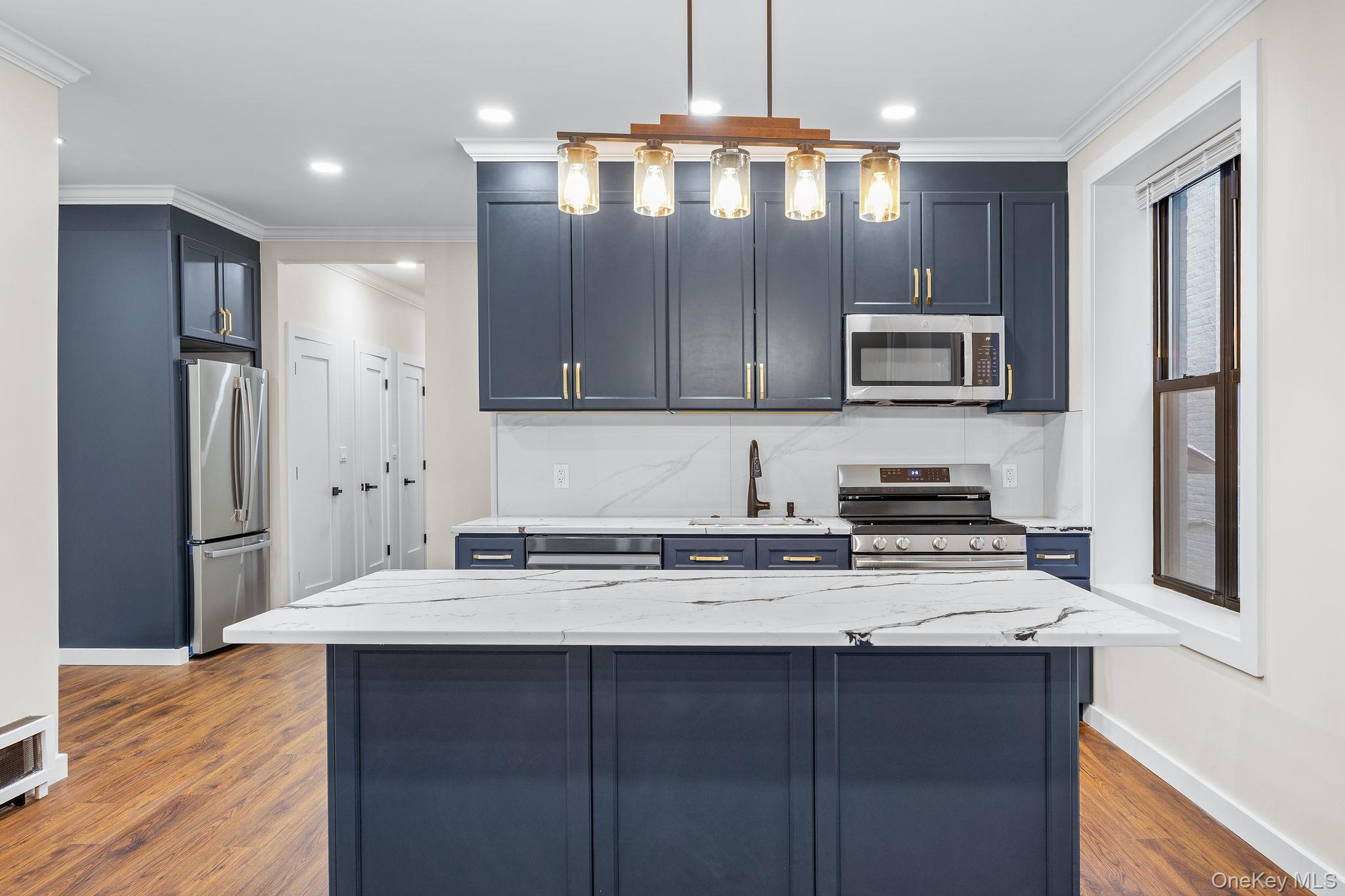 #3 photo, 269 Montgomery Street, Бруклин ‖ Brooklyn , NY 11225