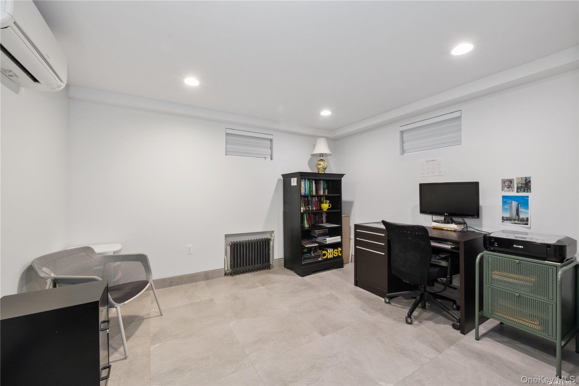 #12 photo, 29-33 212th St, Bayside , NY 11360