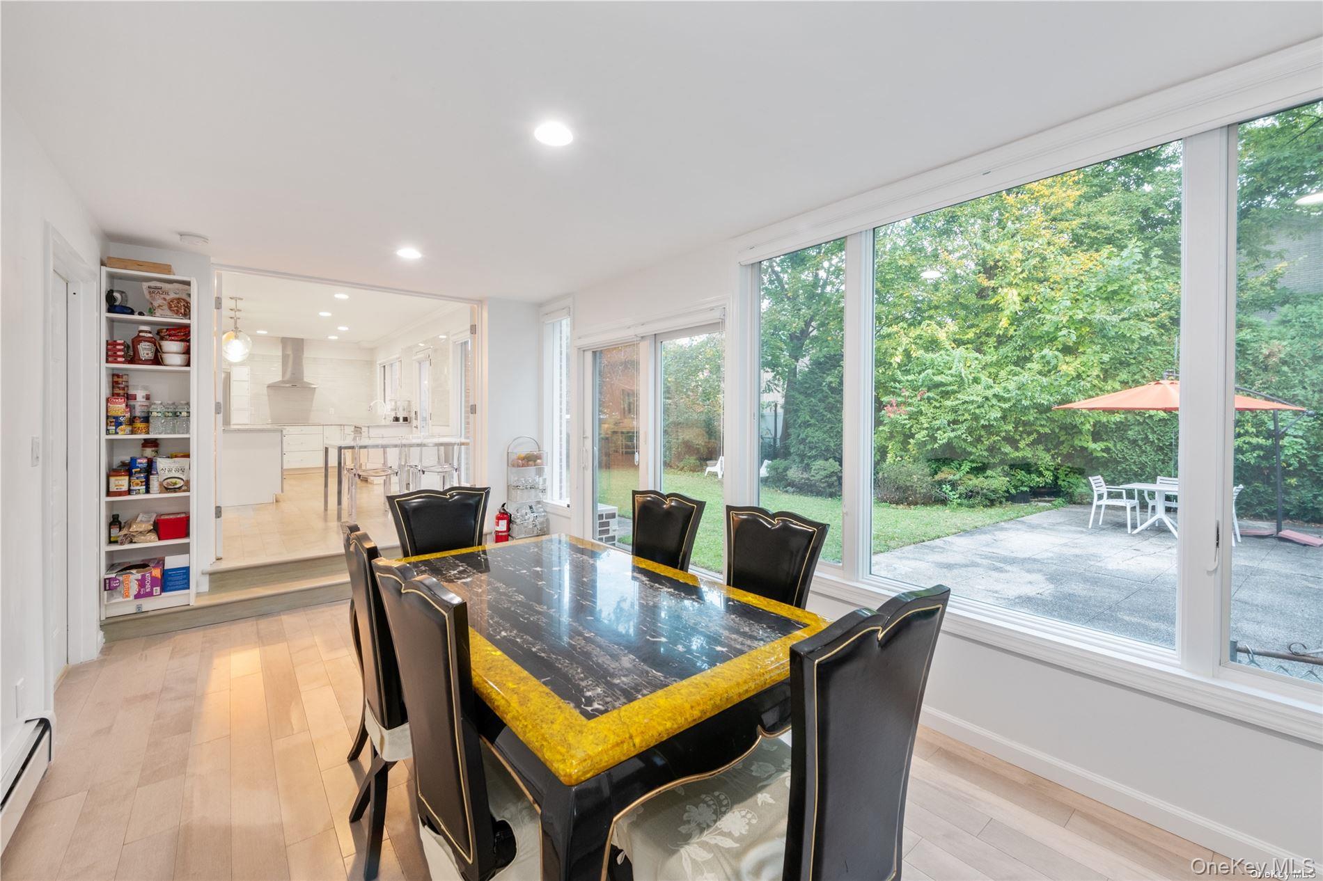 #5 photo, 29-33 212th St, Bayside , NY 11360