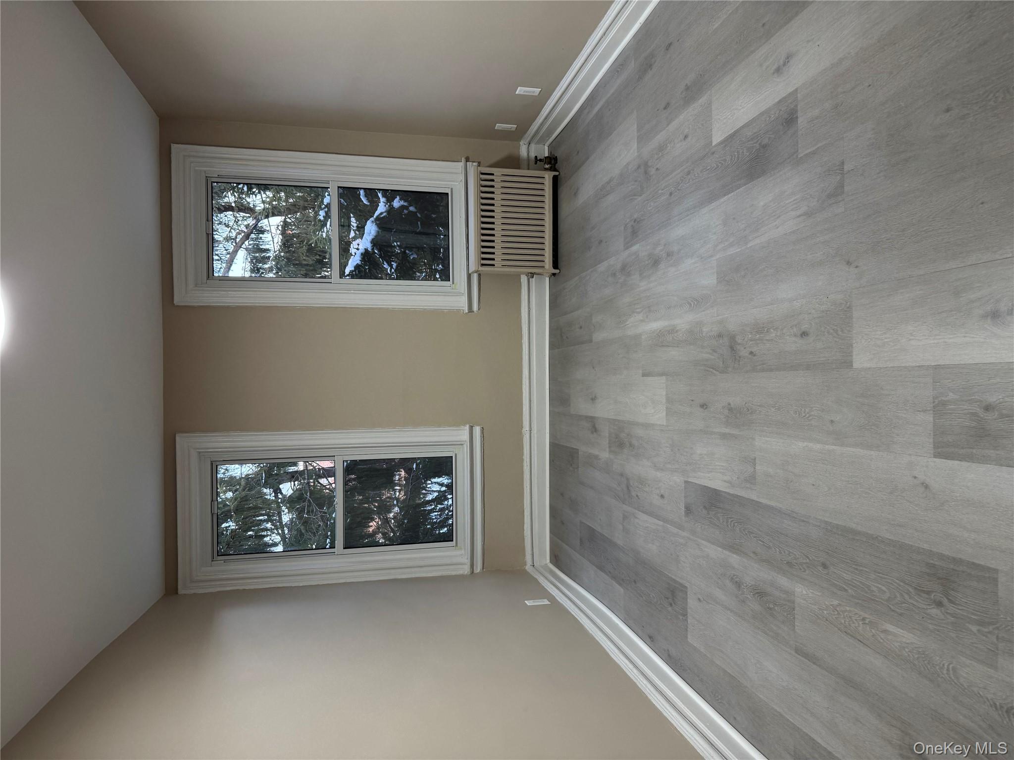 #2 photo, 10617 Metropolitan Avenue, קווינס Forest Hills , NY 11375