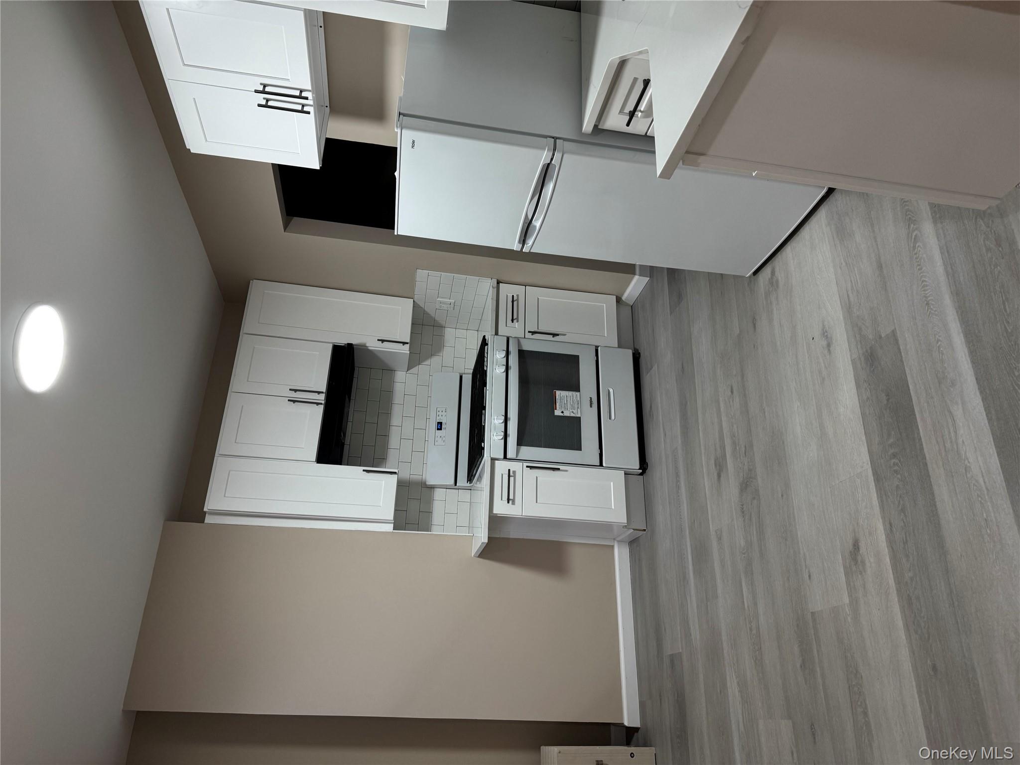 #3 photo, 10617 Metropolitan Avenue, קווינס Forest Hills , NY 11375