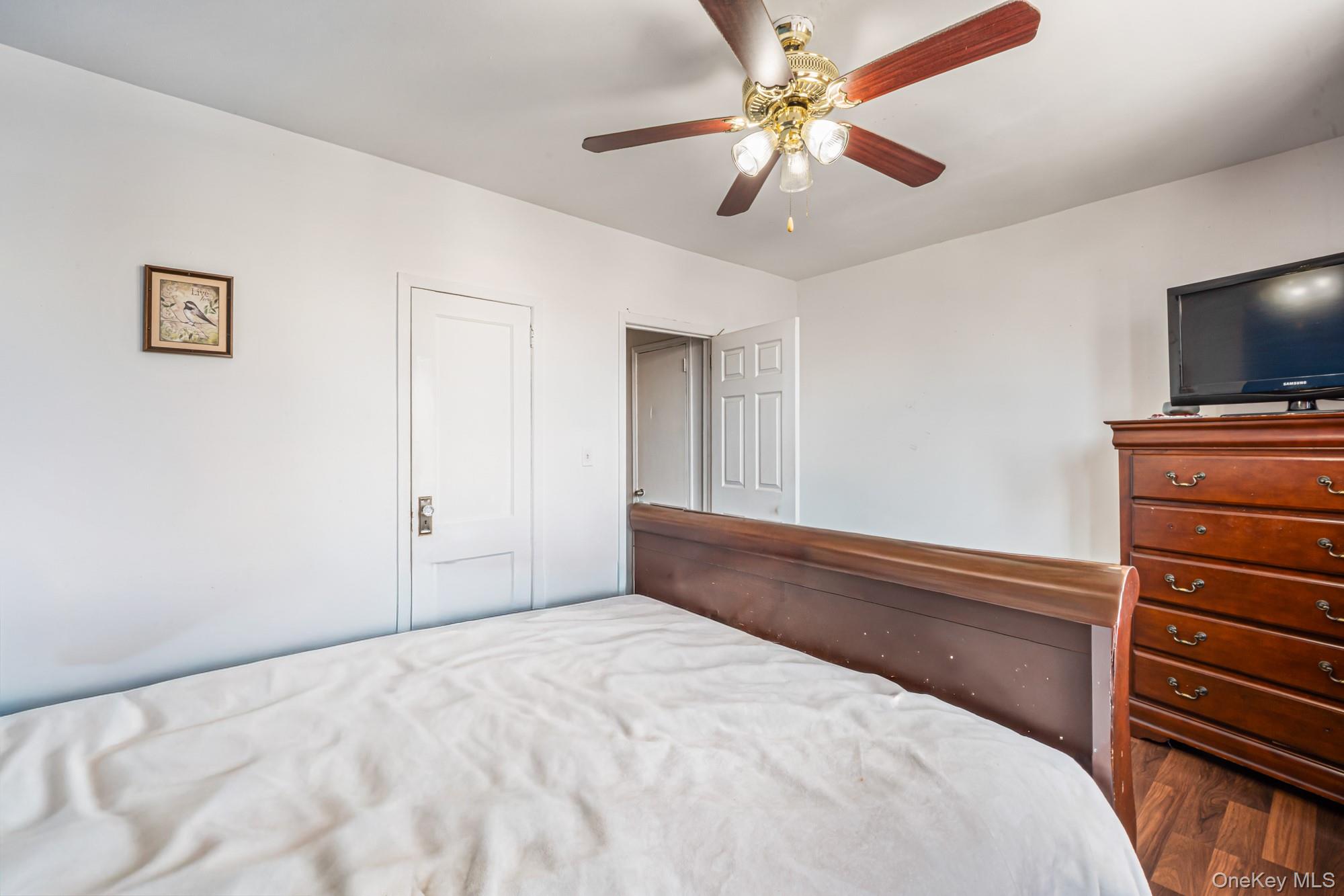 #17 photo, 135-44 115th Street, कुईंस South Ozone Park , NY 11420