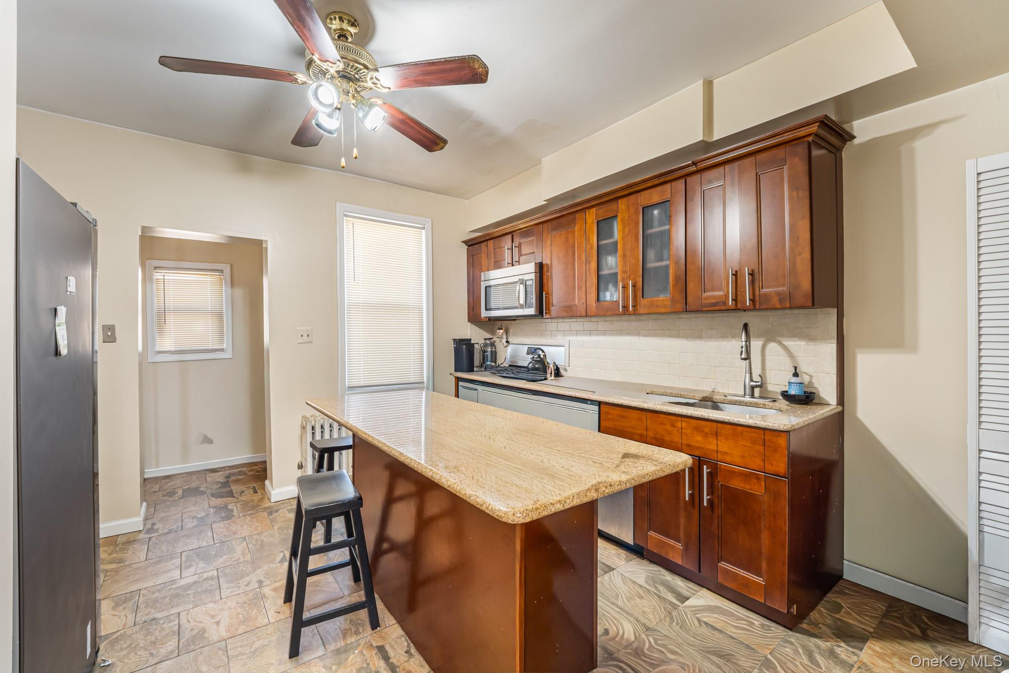 #8 photo, 135-44 115th Street, कुईंस South Ozone Park , NY 11420