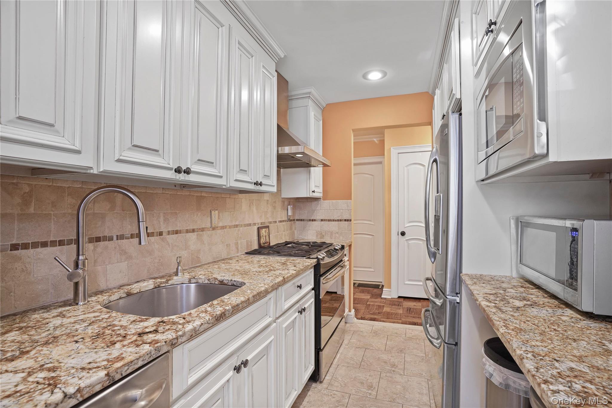 #4 photo, 84-39 153 AVE, Howard Beach , NY 11414