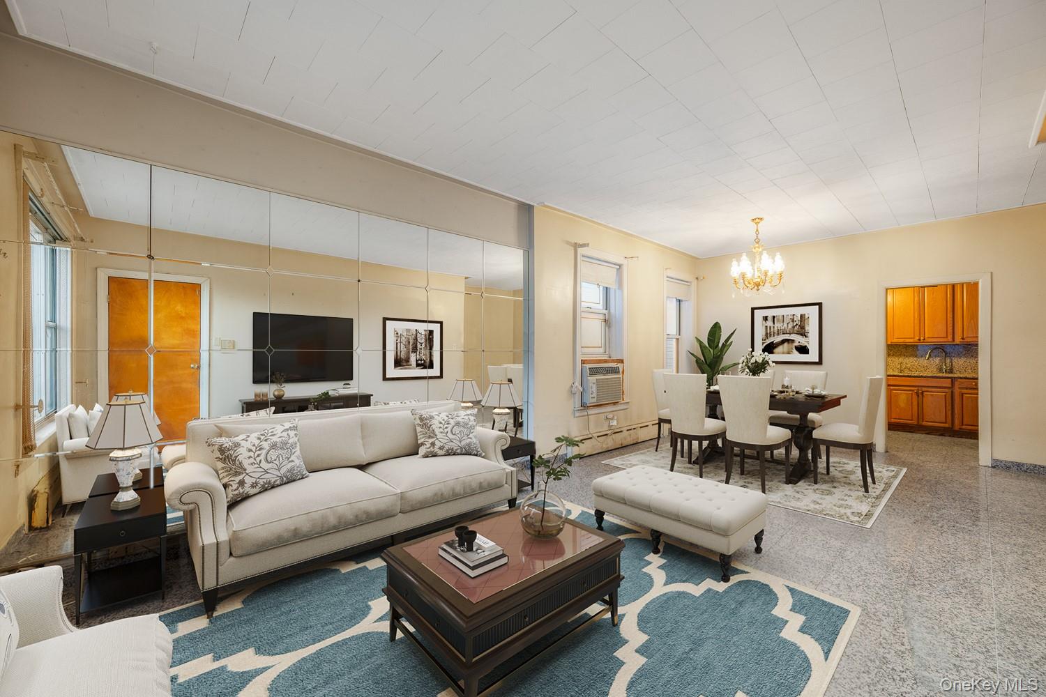 #4 photo, 19-13 21st Road, كوينز Astoria , NY 11105