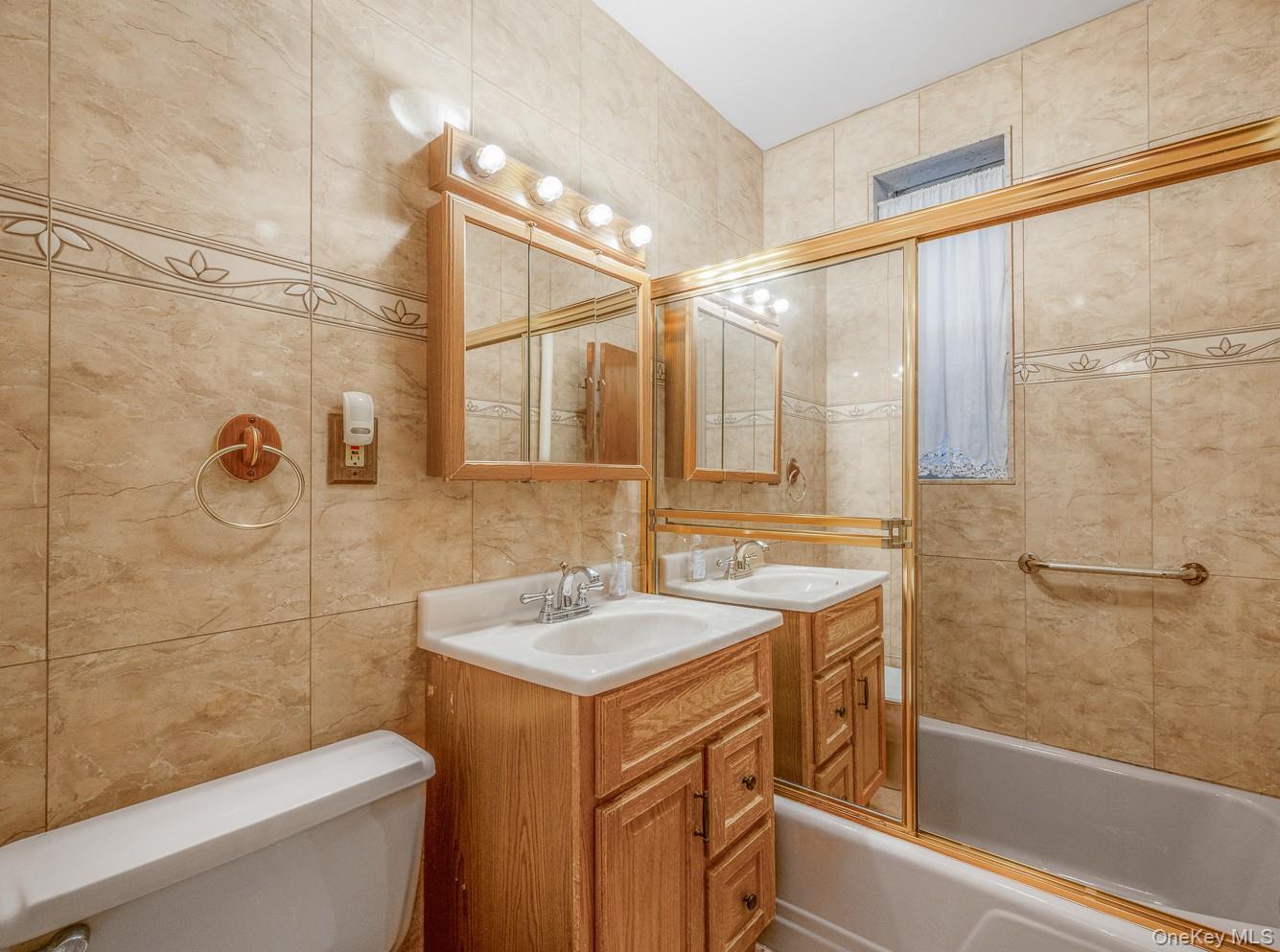 #6 photo, 19-13 21st Road, كوينز Astoria , NY 11105