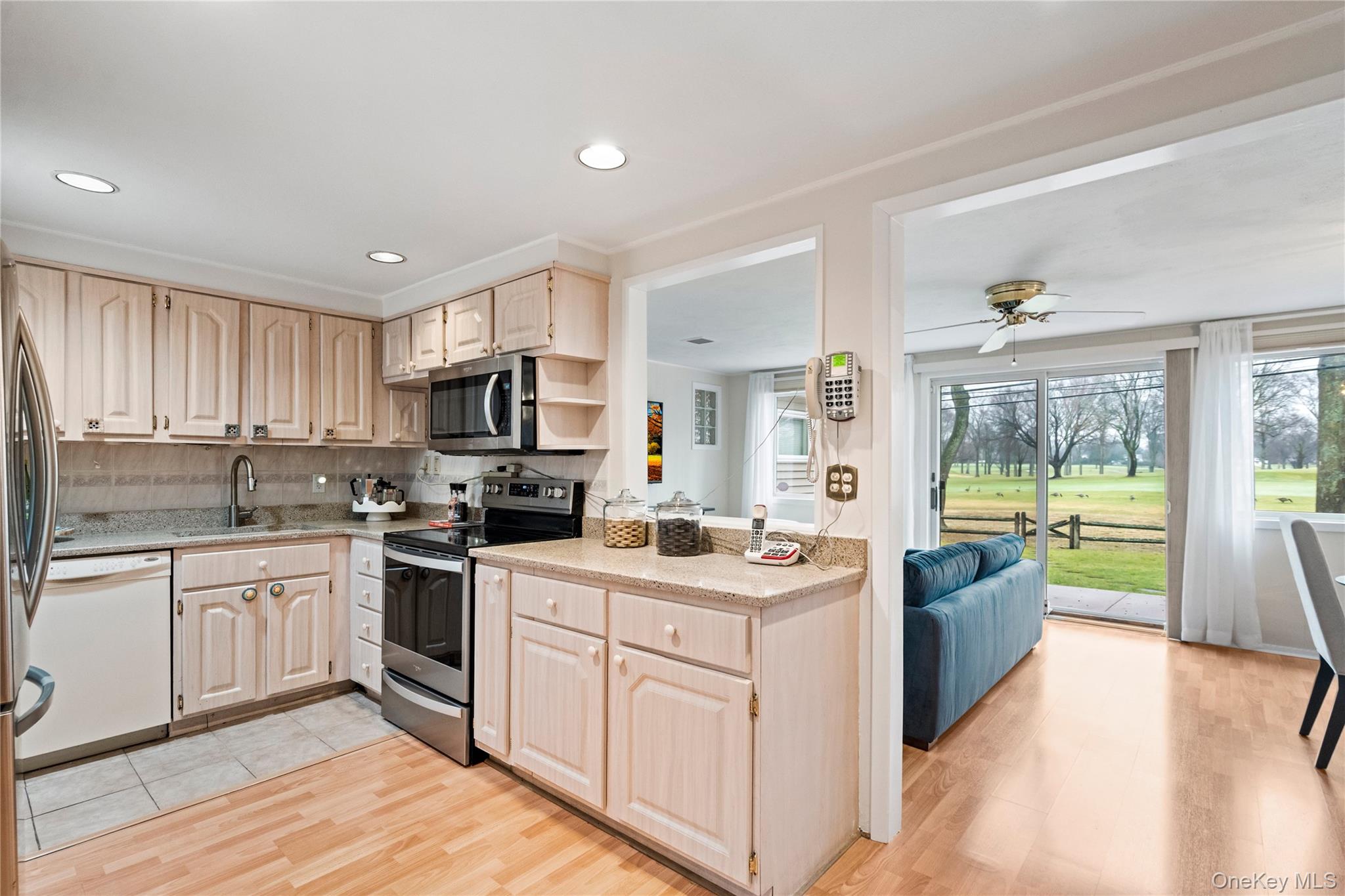 #12 photo, 60 Wakefield Avenue, Port Washington , NY 11050