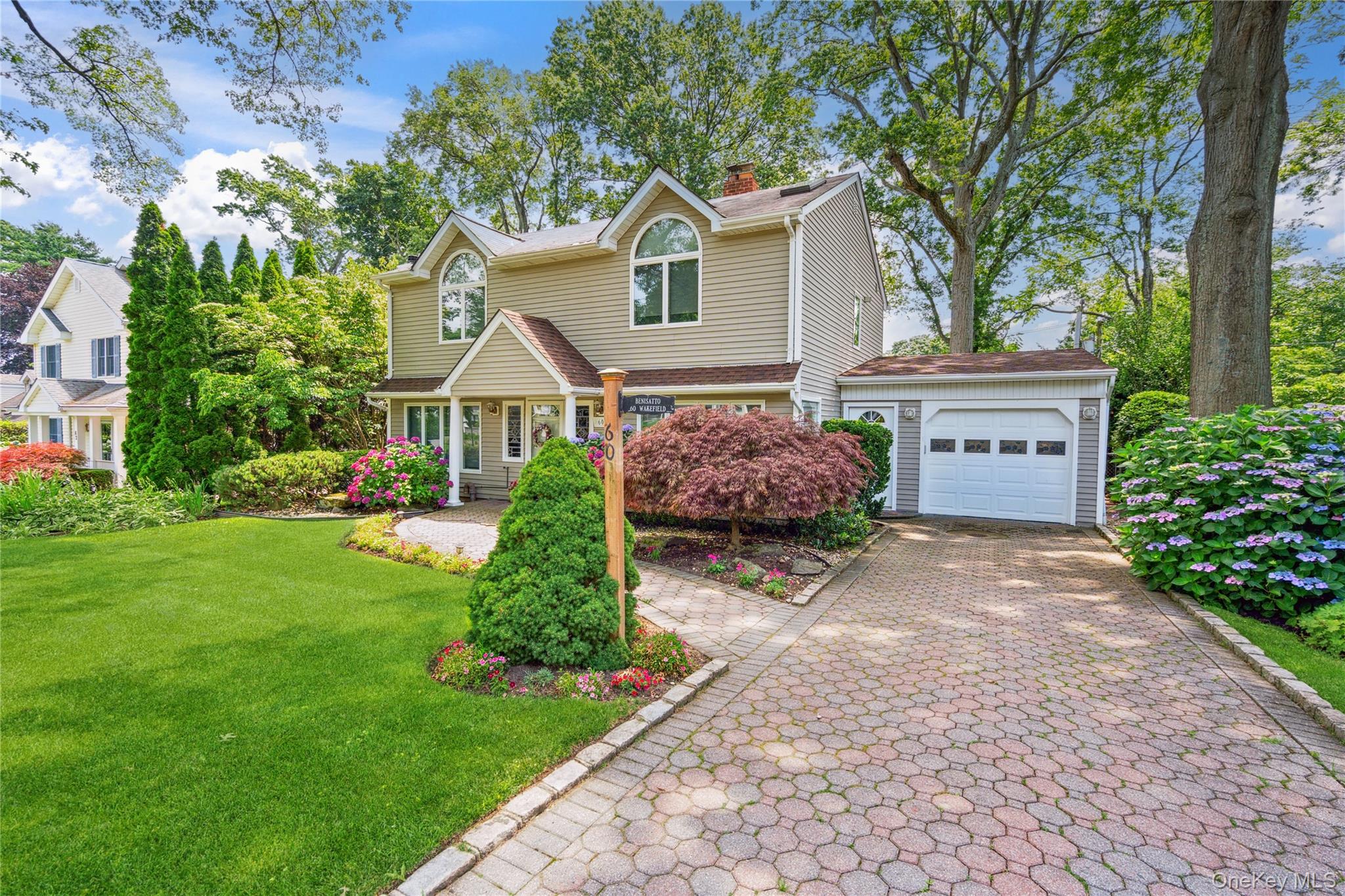 #5 photo, 60 Wakefield Avenue, Port Washington , NY 11050