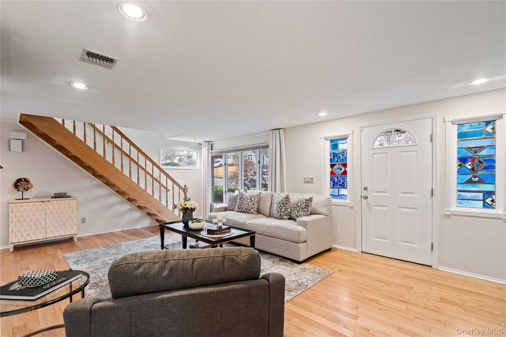 #8 photo, 60 Wakefield Avenue, Port Washington , NY 11050