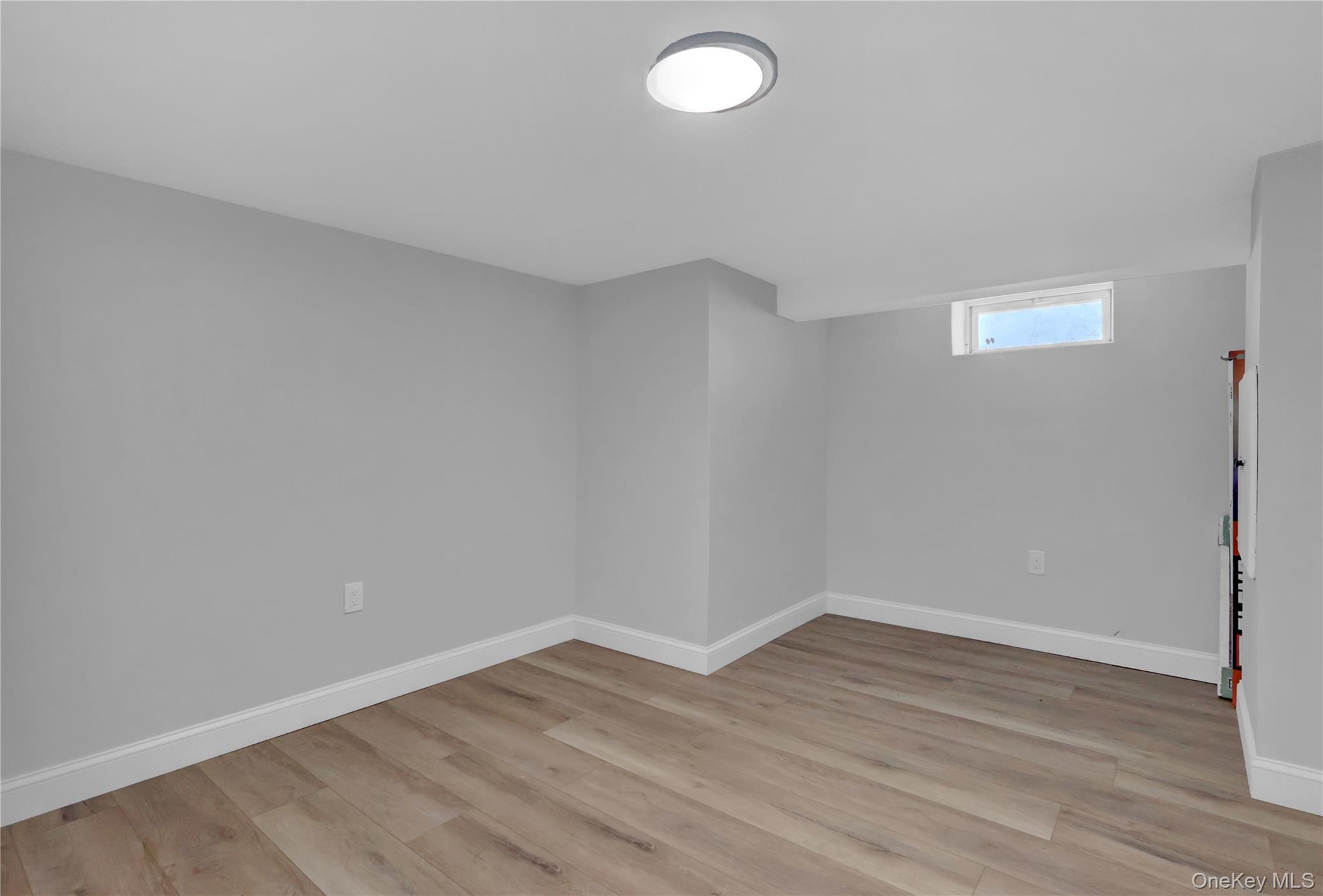 #14 photo, 30 Davidson Street, सफ़ोक काउंटी Wyandanch , NY 11798