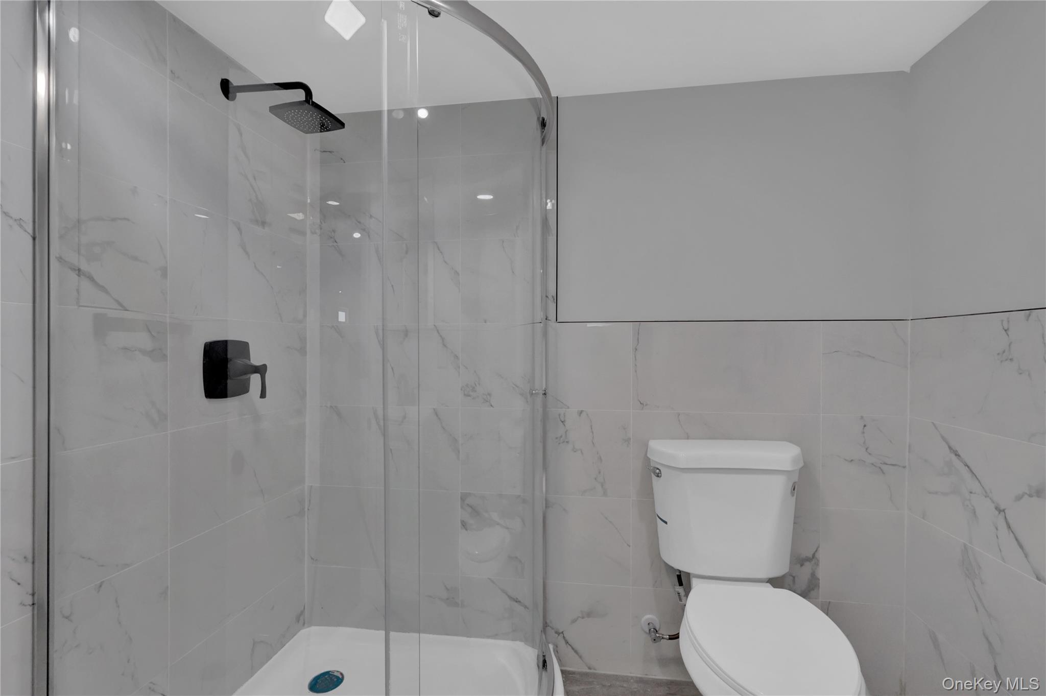 #15 photo, 30 Davidson Street, सफ़ोक काउंटी Wyandanch , NY 11798