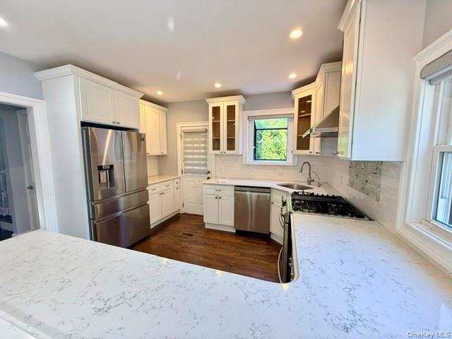 #2 photo, 22 Andover Lane, Manhasset , NY 11030
