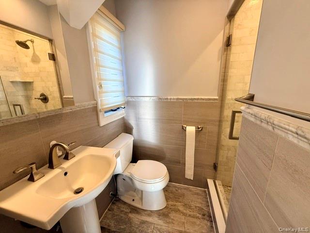 #8 photo, 22 Andover Lane, Manhasset , NY 11030