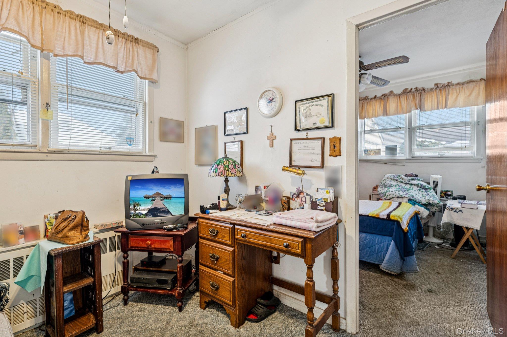 #11 photo, 189 Surrey, Lynbrook , NY 11563