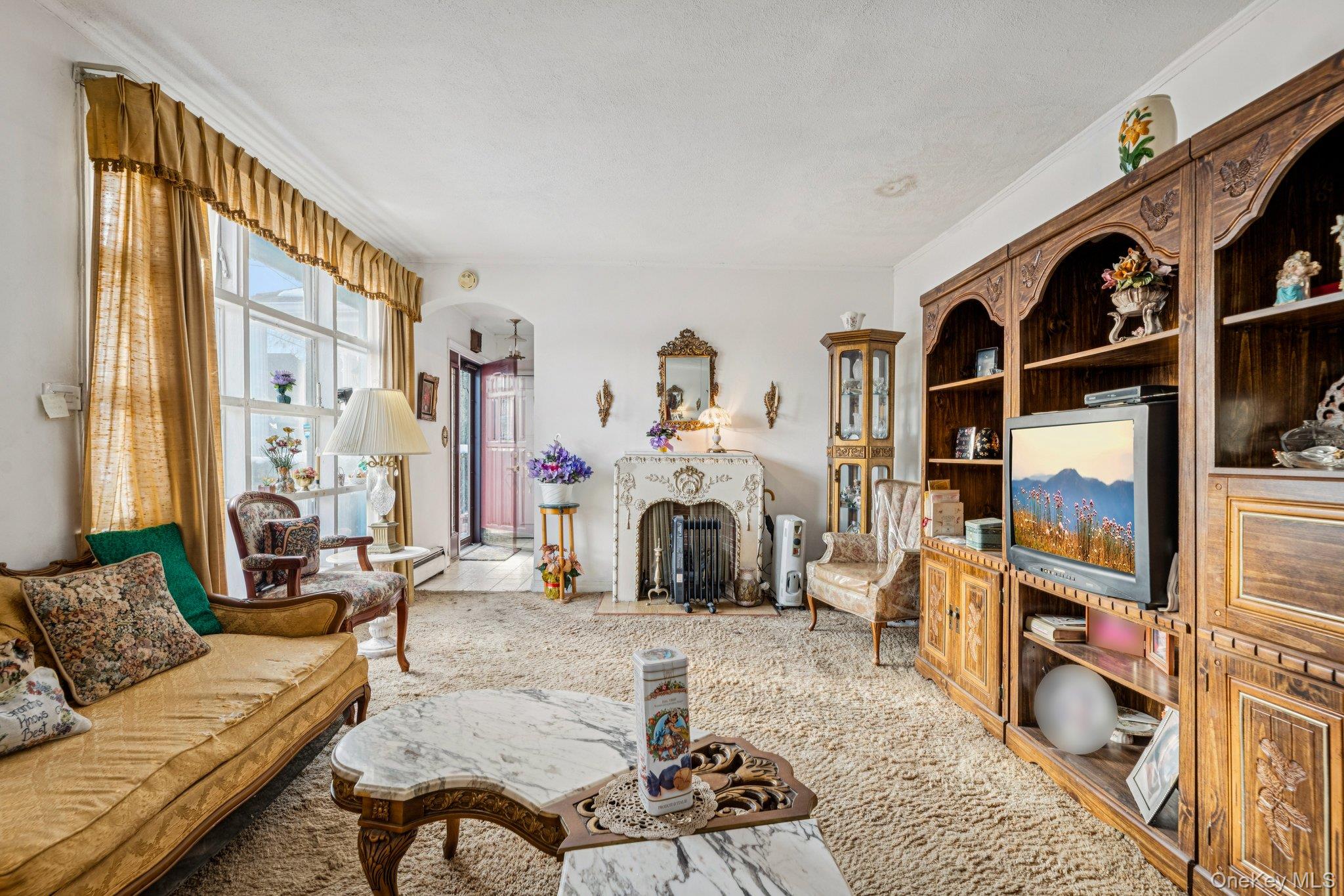 #6 photo, 189 Surrey, Lynbrook , NY 11563