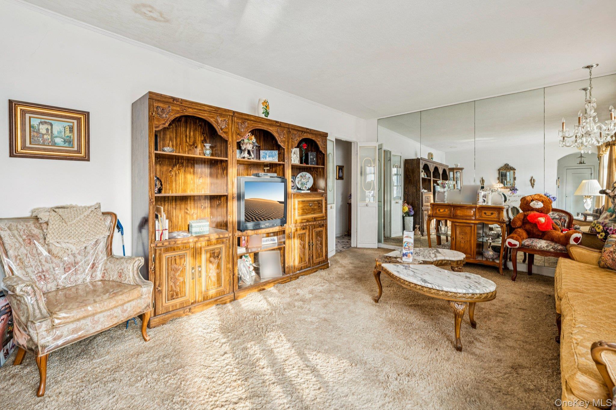 #7 photo, 189 Surrey, Lynbrook , NY 11563