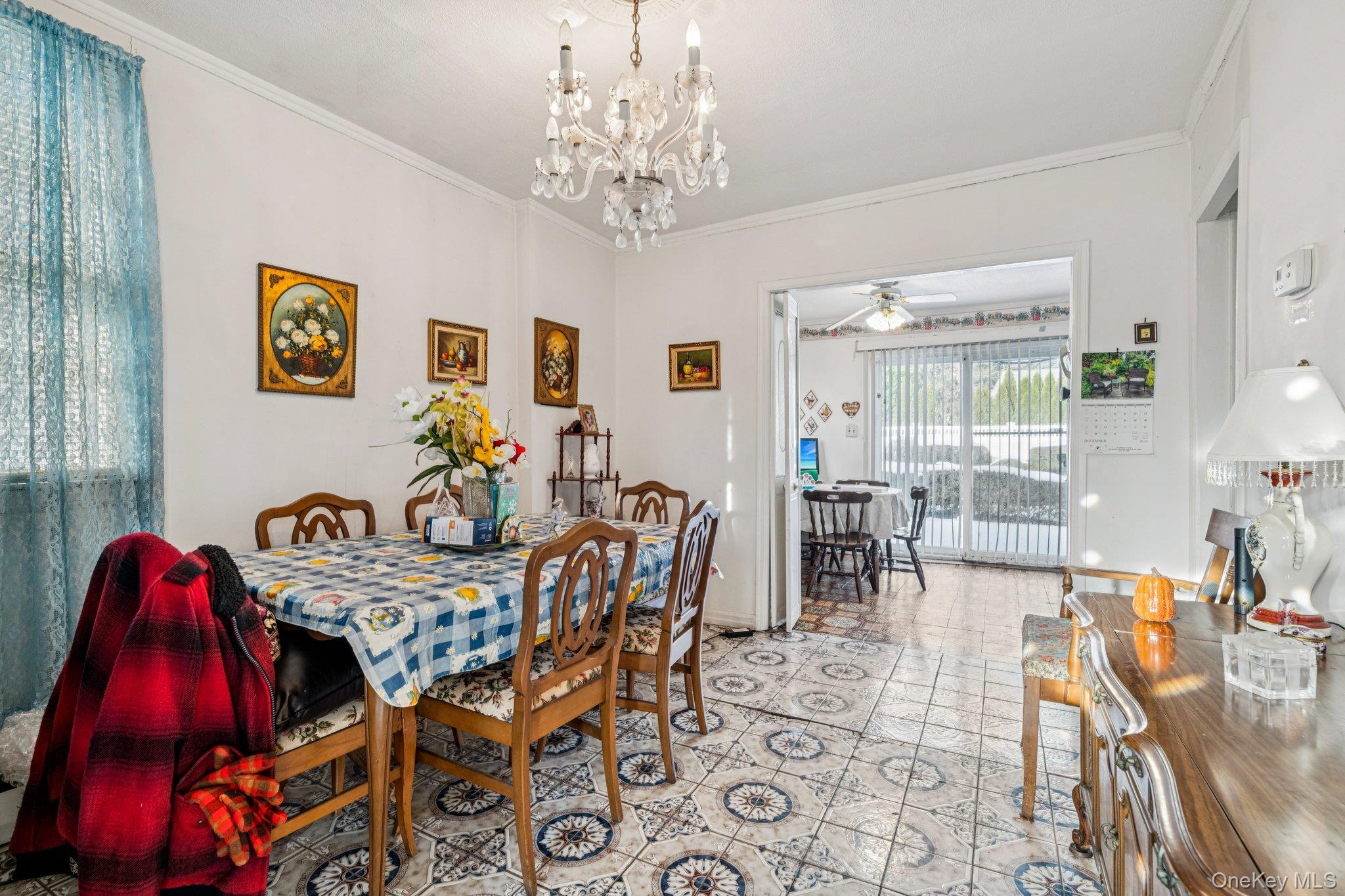 #8 photo, 189 Surrey, Lynbrook , NY 11563