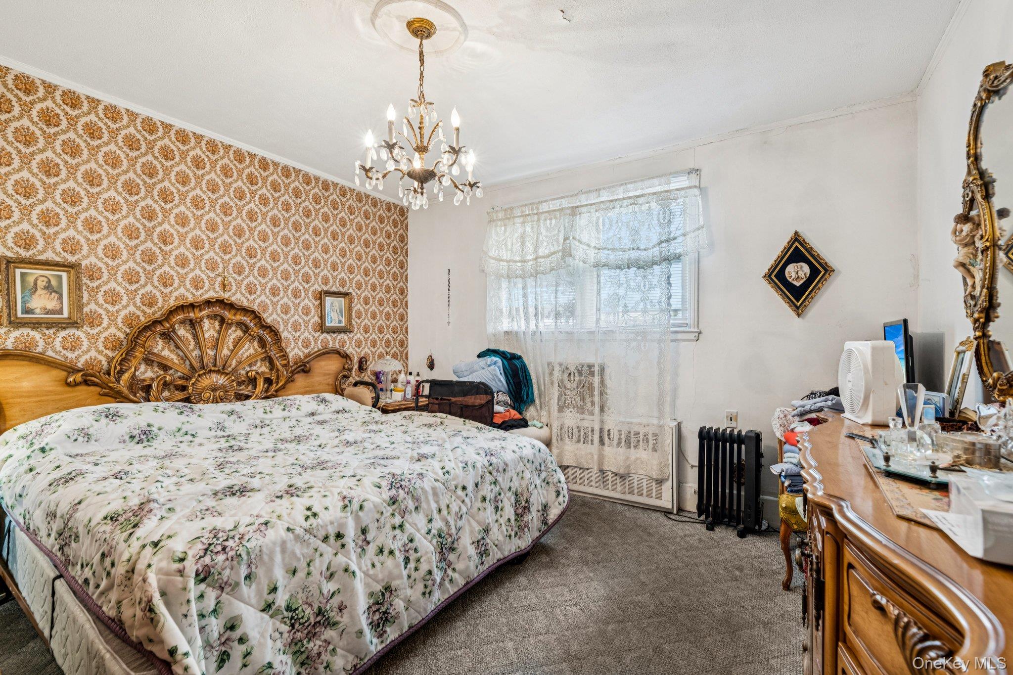 #9 photo, 189 Surrey, Lynbrook , NY 11563