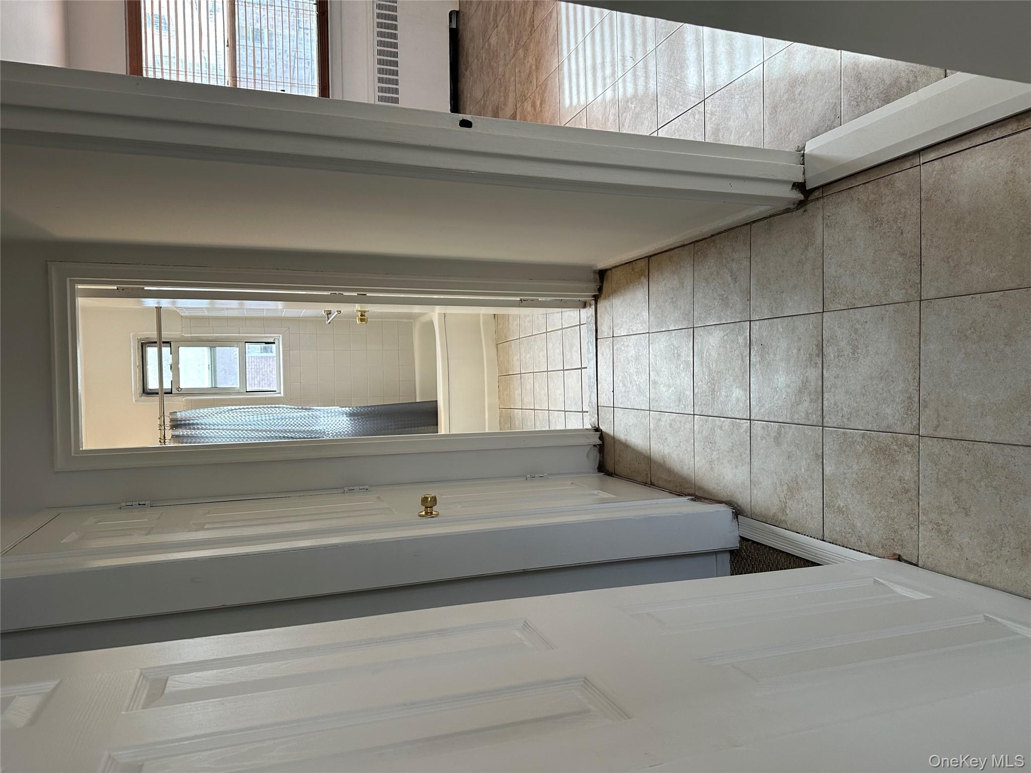 #7 photo, 268-08 82nd Avenue, קווינס Floral Park , NY 11040