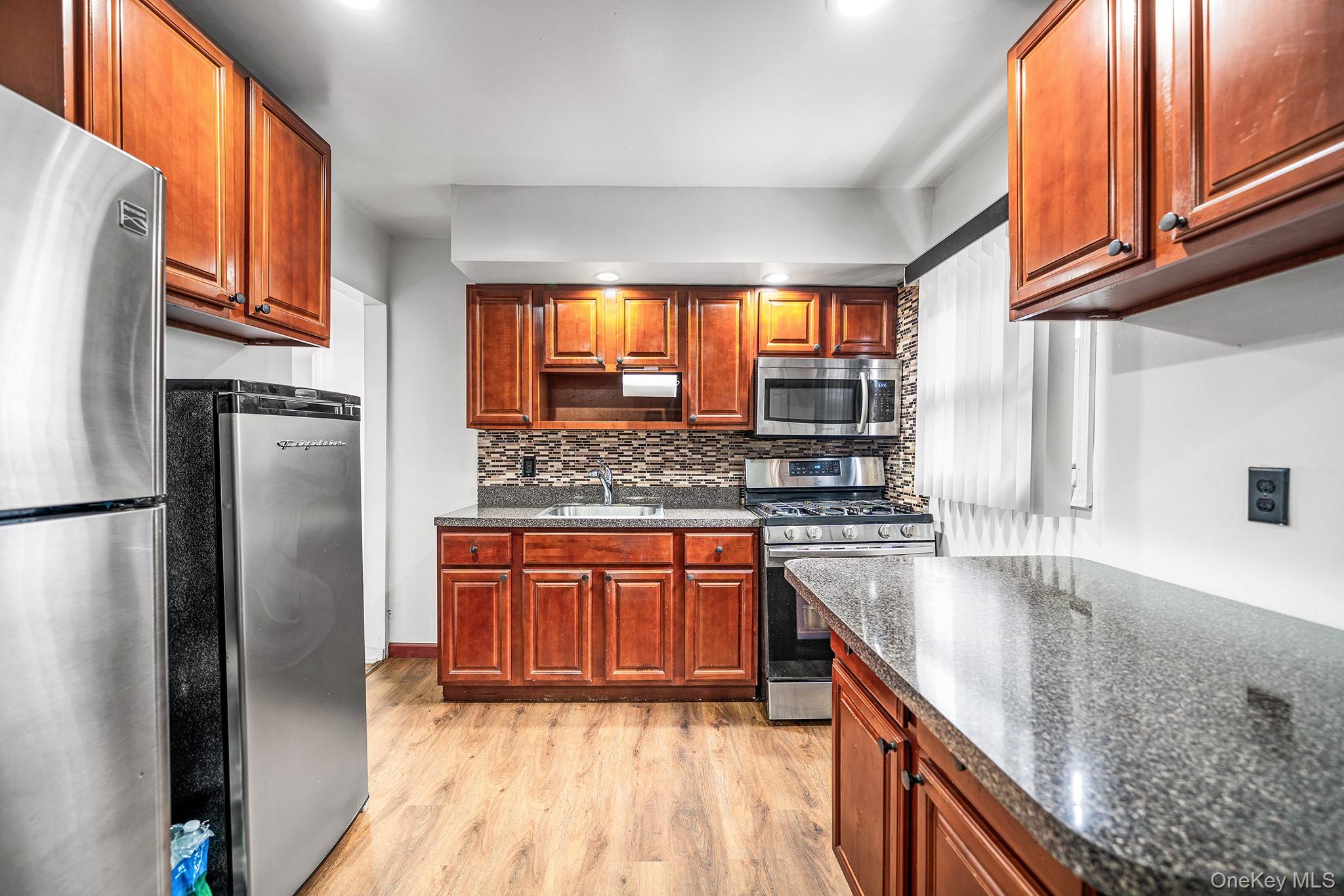 #10 photo, 13715 170th Street, 뉴욕퀸즈 Jamaica , NY 11434