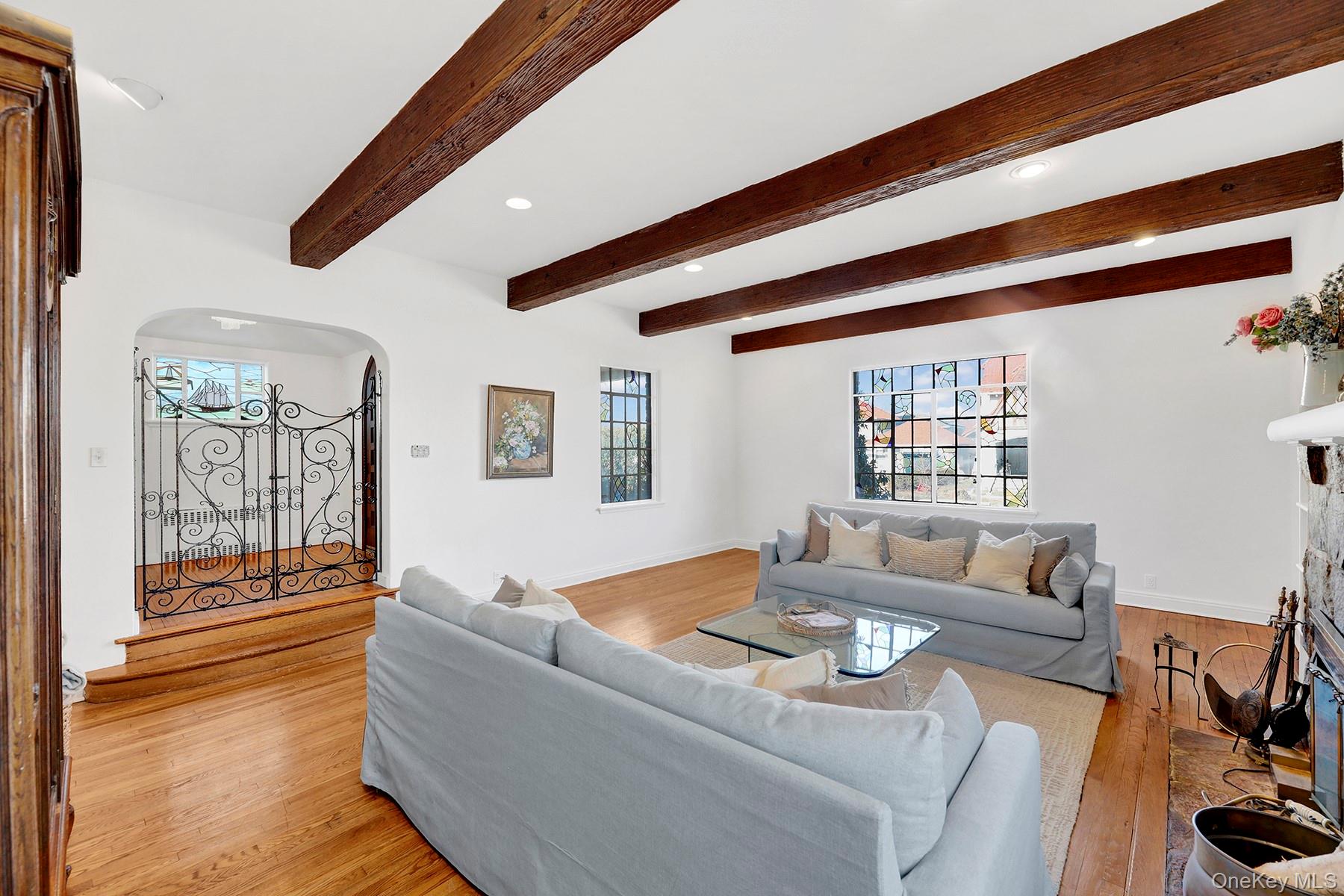 #11 photo, 166 W Olive Street, নাসাউ কাউন্টি Long Beach , NY 11561