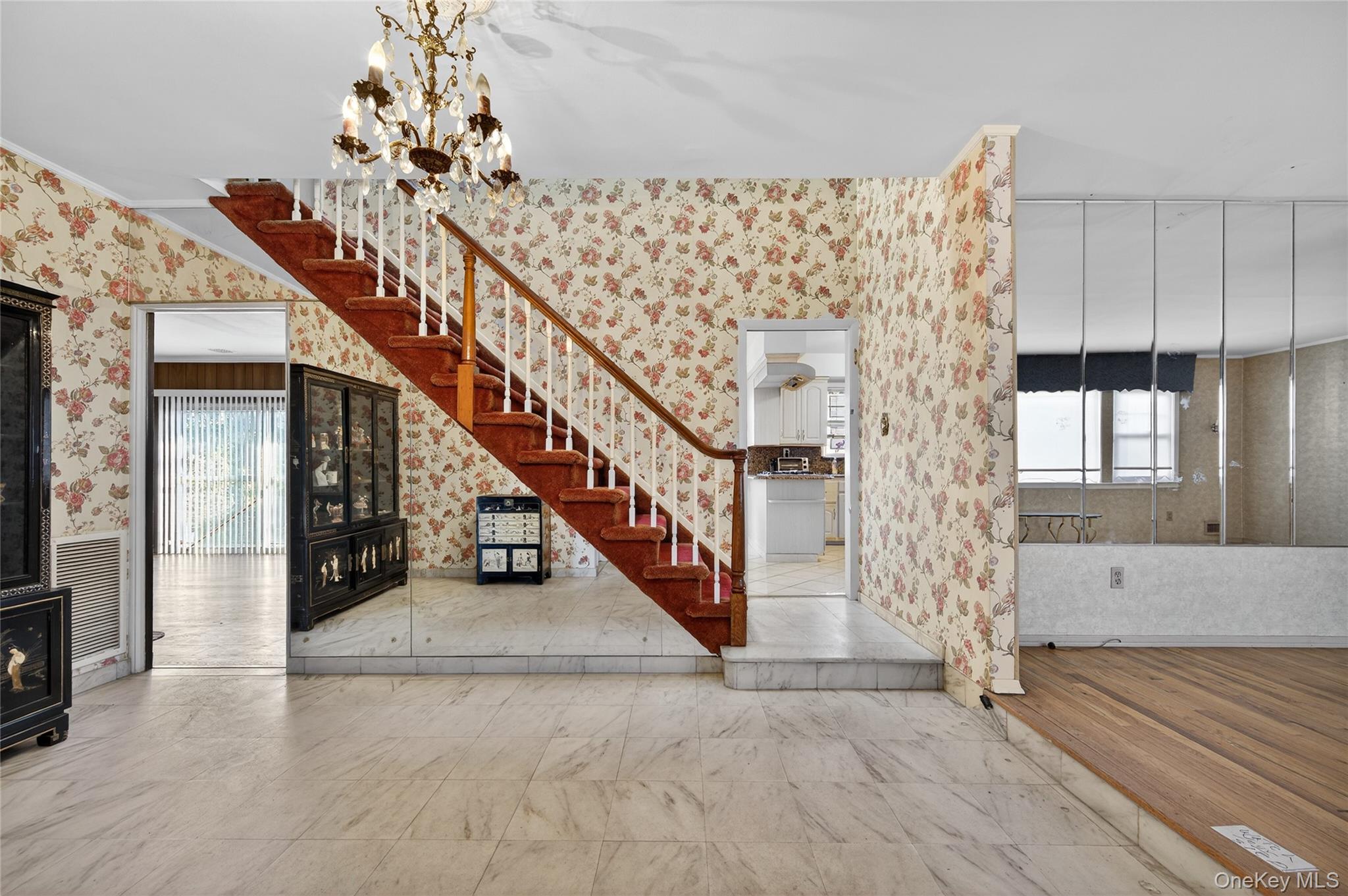 #5 photo, 100 Birch Hill Drive, Albertson , NY 11576