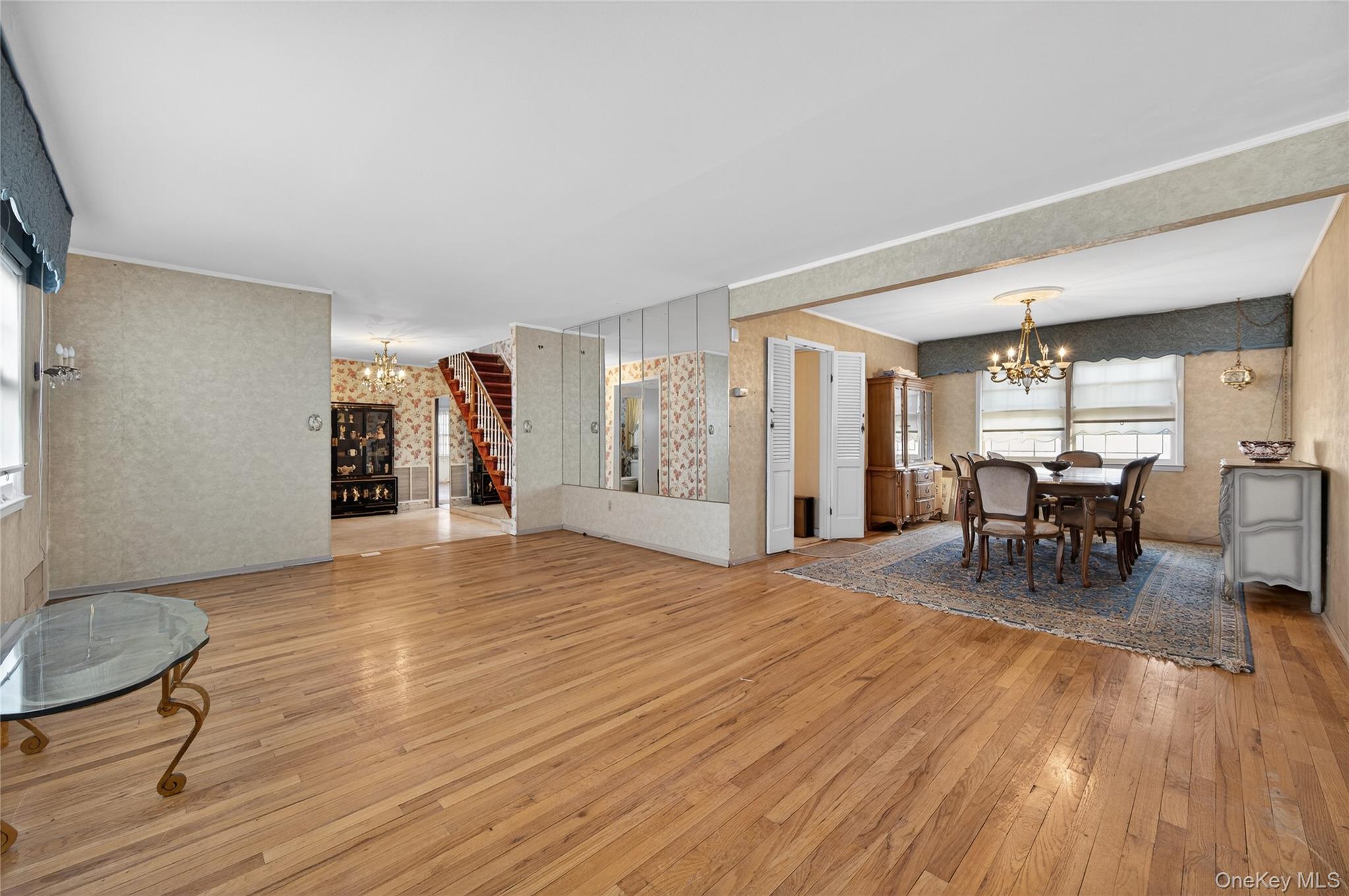 #9 photo, 100 Birch Hill Drive, Albertson , NY 11576