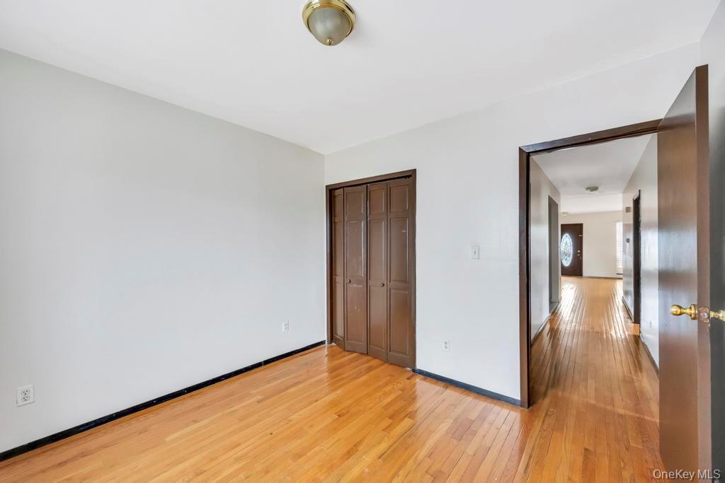 #17 photo, 143-06 243rd Street, קווינס Rosedale , NY 11422