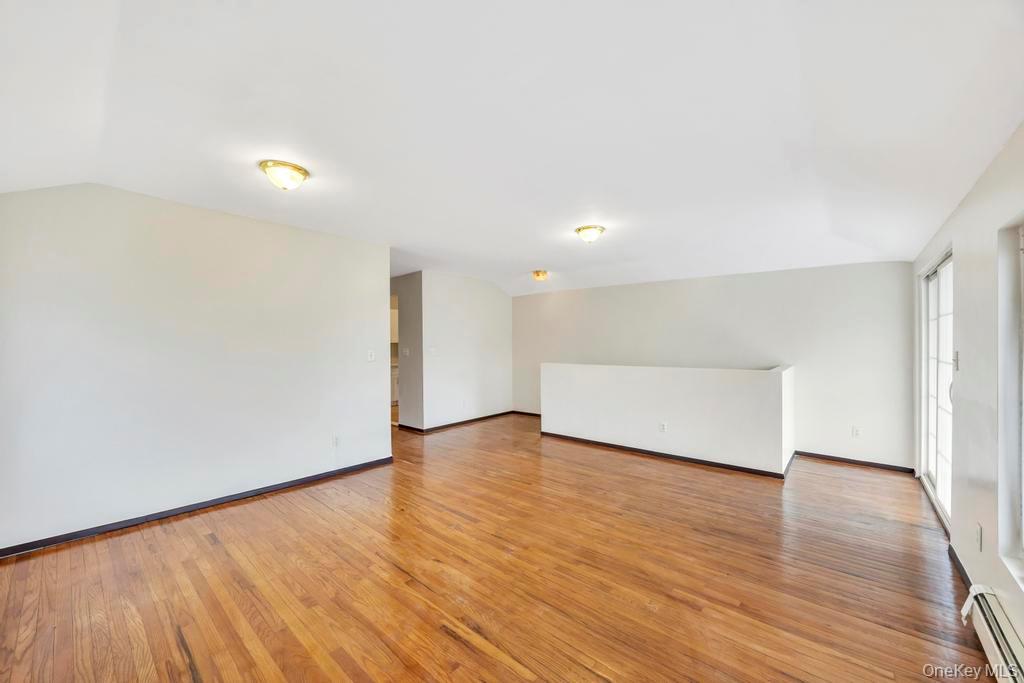 #4 photo, 143-06 243rd Street, קווינס Rosedale , NY 11422