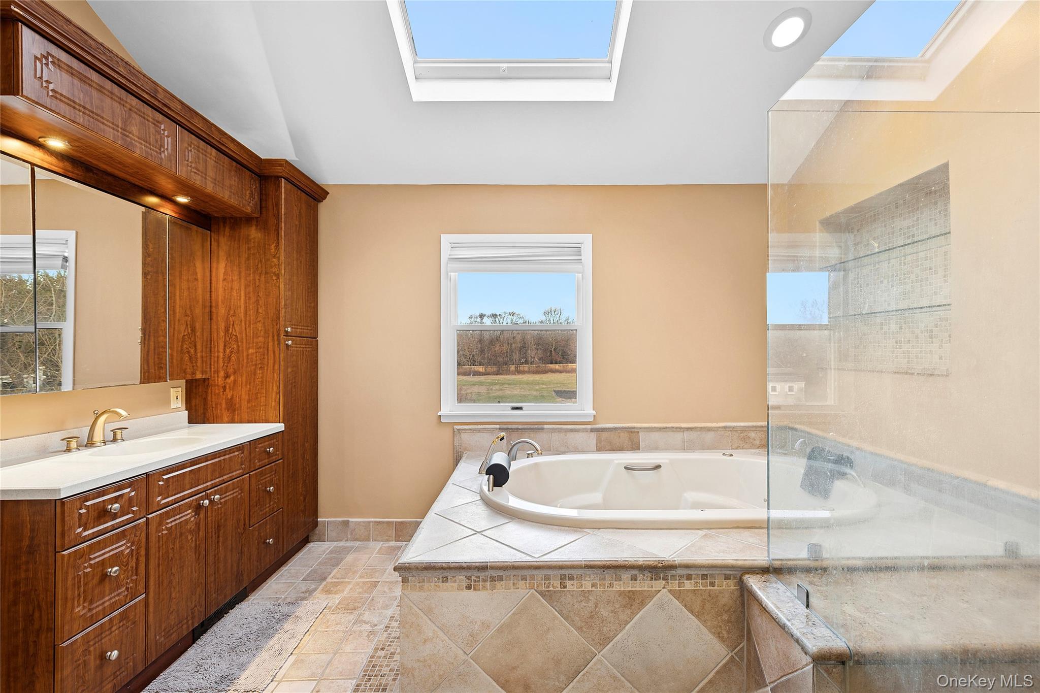 #10 photo, 23 Janet Street, 롱 아일랜드 Port Jefferson Station , NY 11776