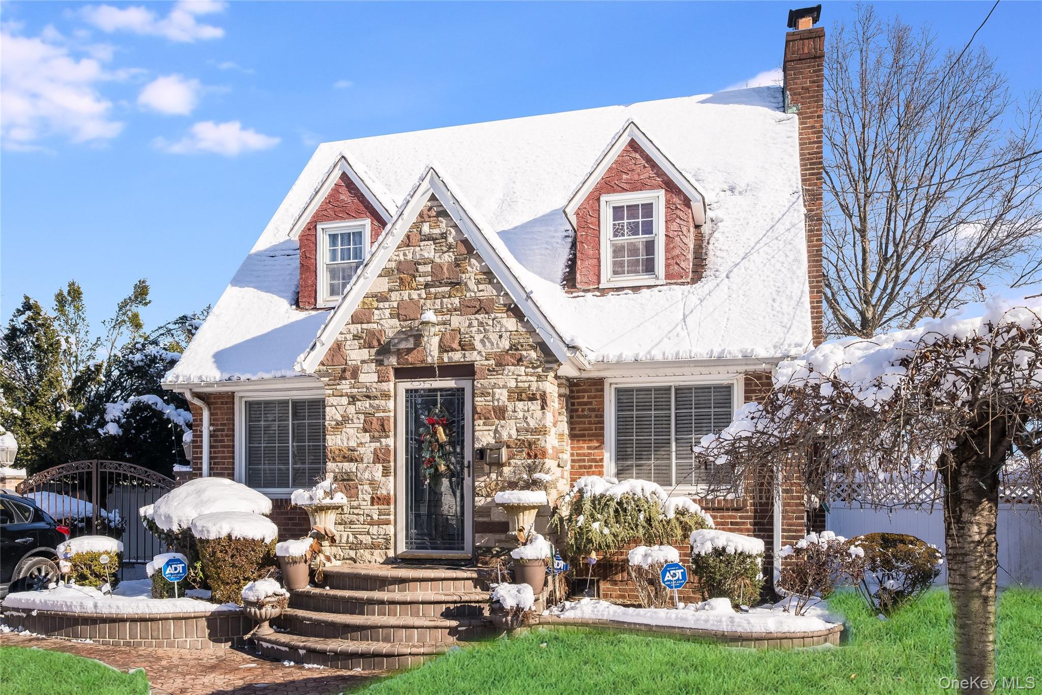 #1 photo, 122 Hamilton Road Road, नासाउ काउंटी Hempstead , NY 11550