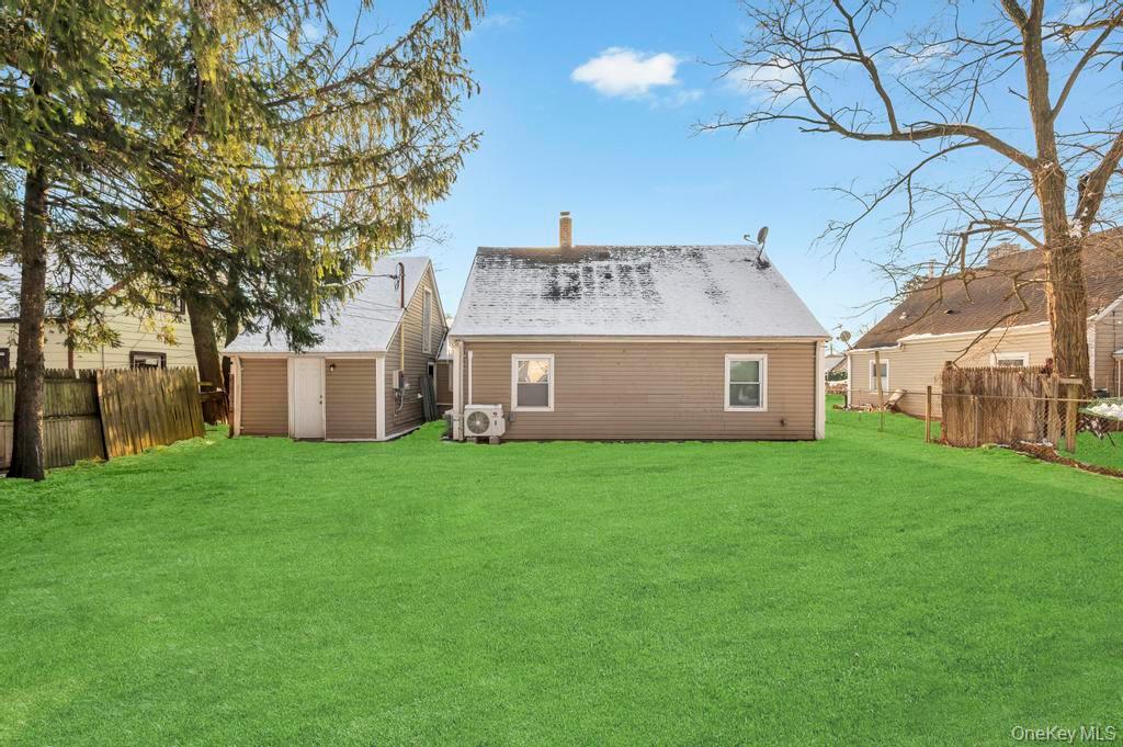 #3 photo, 66 Maplewood Drive, Westbury , NY 11590