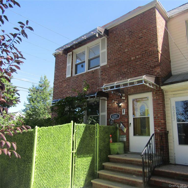 #1 photo, 82-01 251 St., Apt. 2 251 Street, קווינס Bellerose , NY 11426