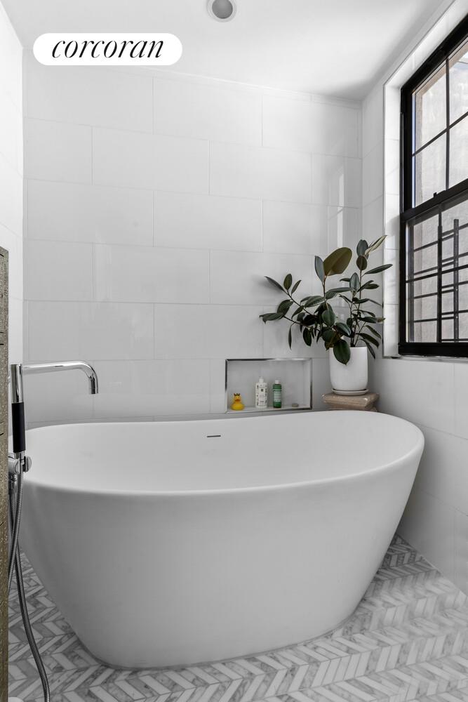 #13 photo, Brooklyn, Greenpoint , NY 11222