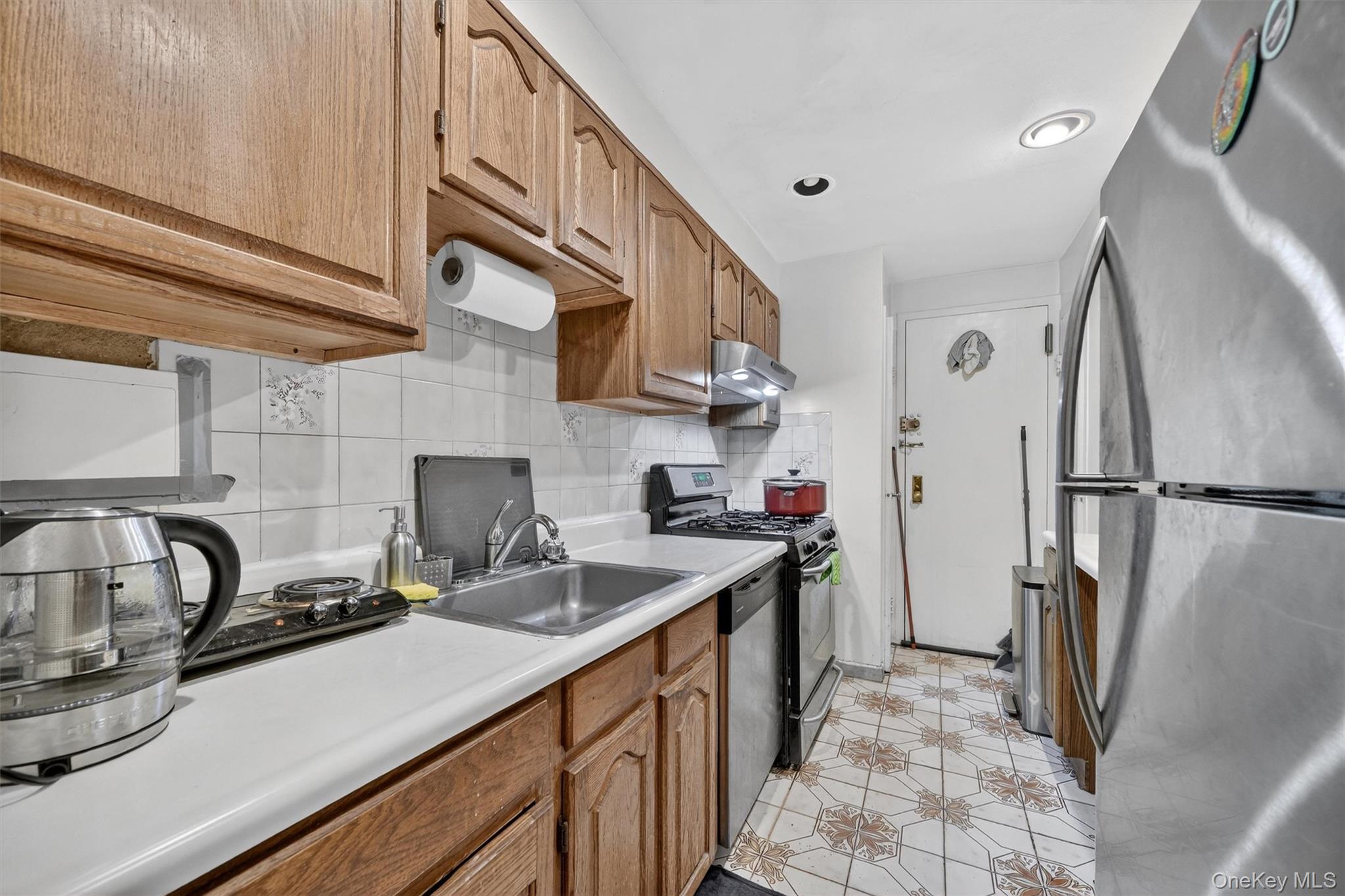 #2 photo, 5 Fordham Hill Oval, Bronx , NY 10468