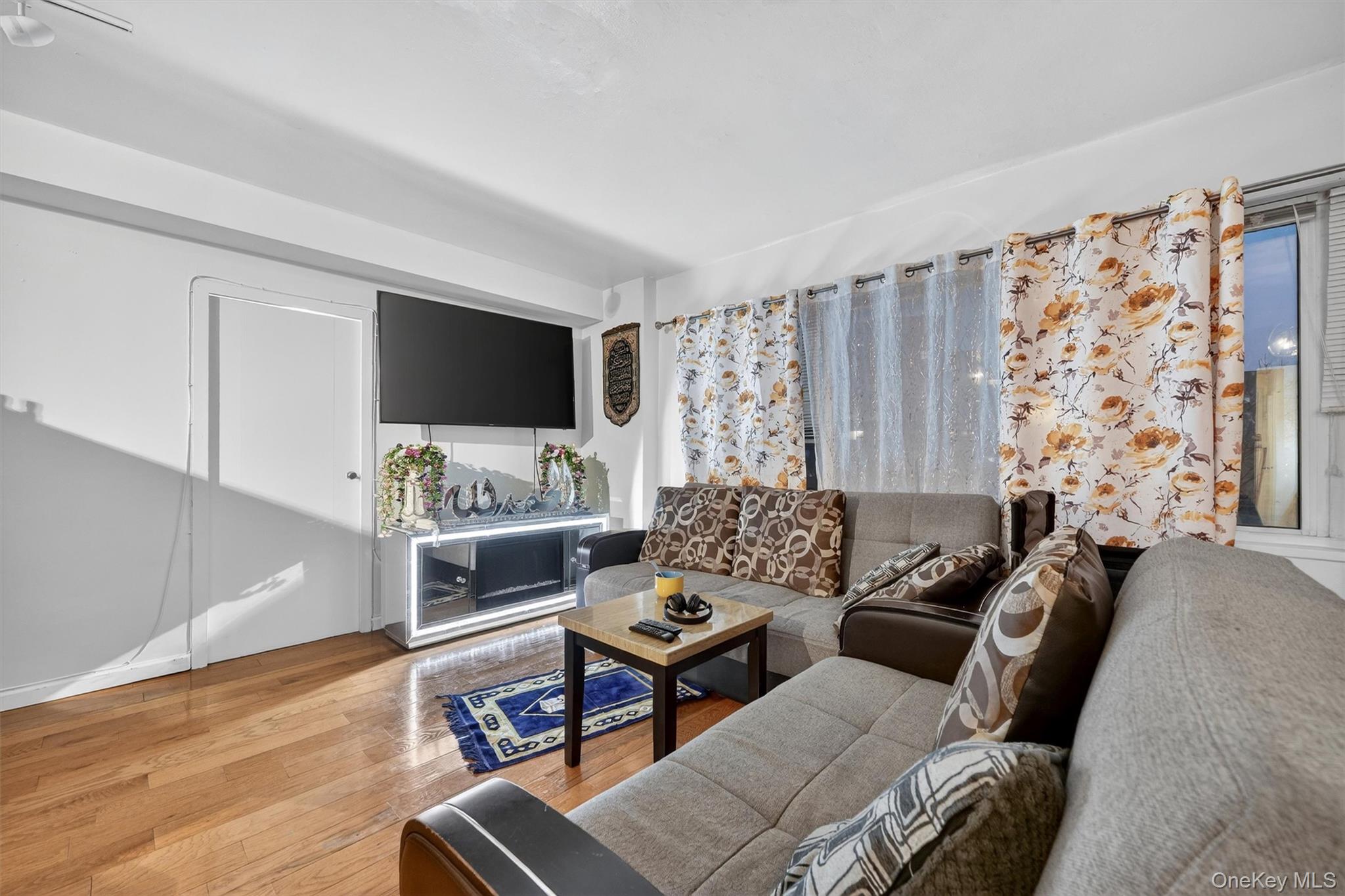 #7 photo, 5 Fordham Hill Oval, Bronx , NY 10468