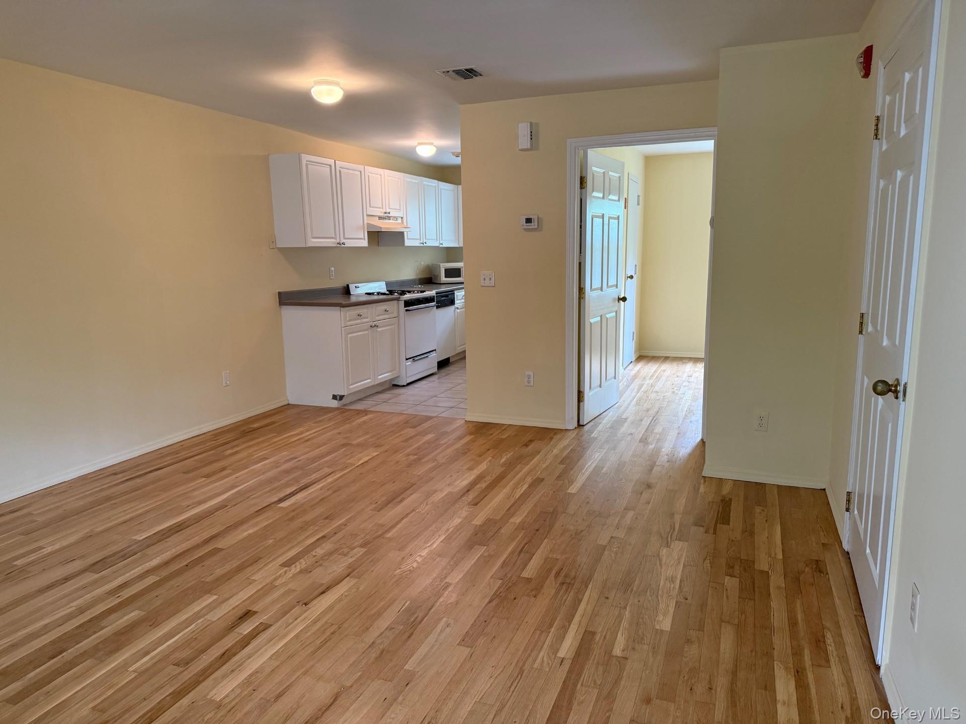 #9 photo, 124 Sylvan Avenue, Miller Place , NY 11764