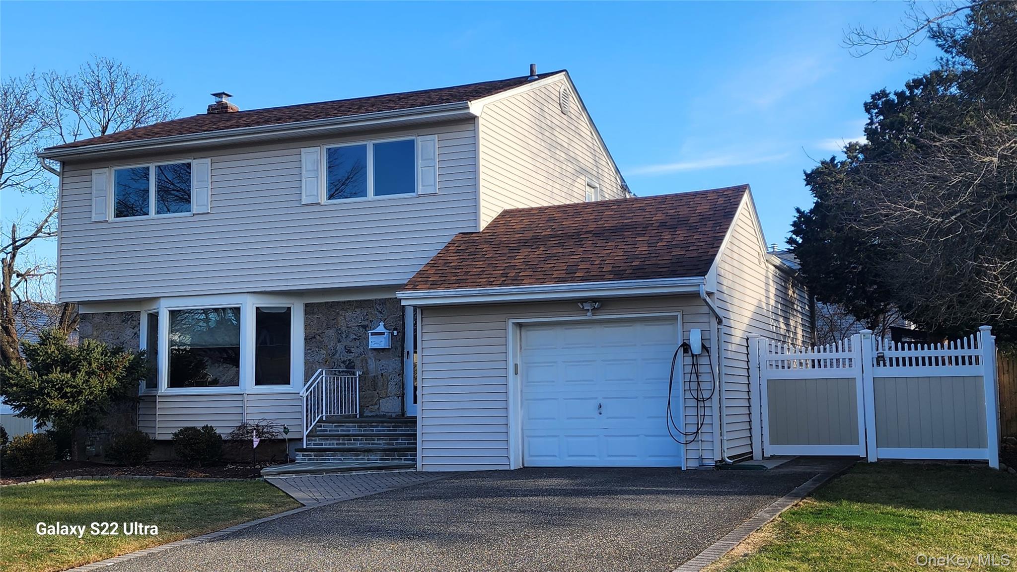 #2 photo, 101 Wayne Street, Jericho , NY 11753