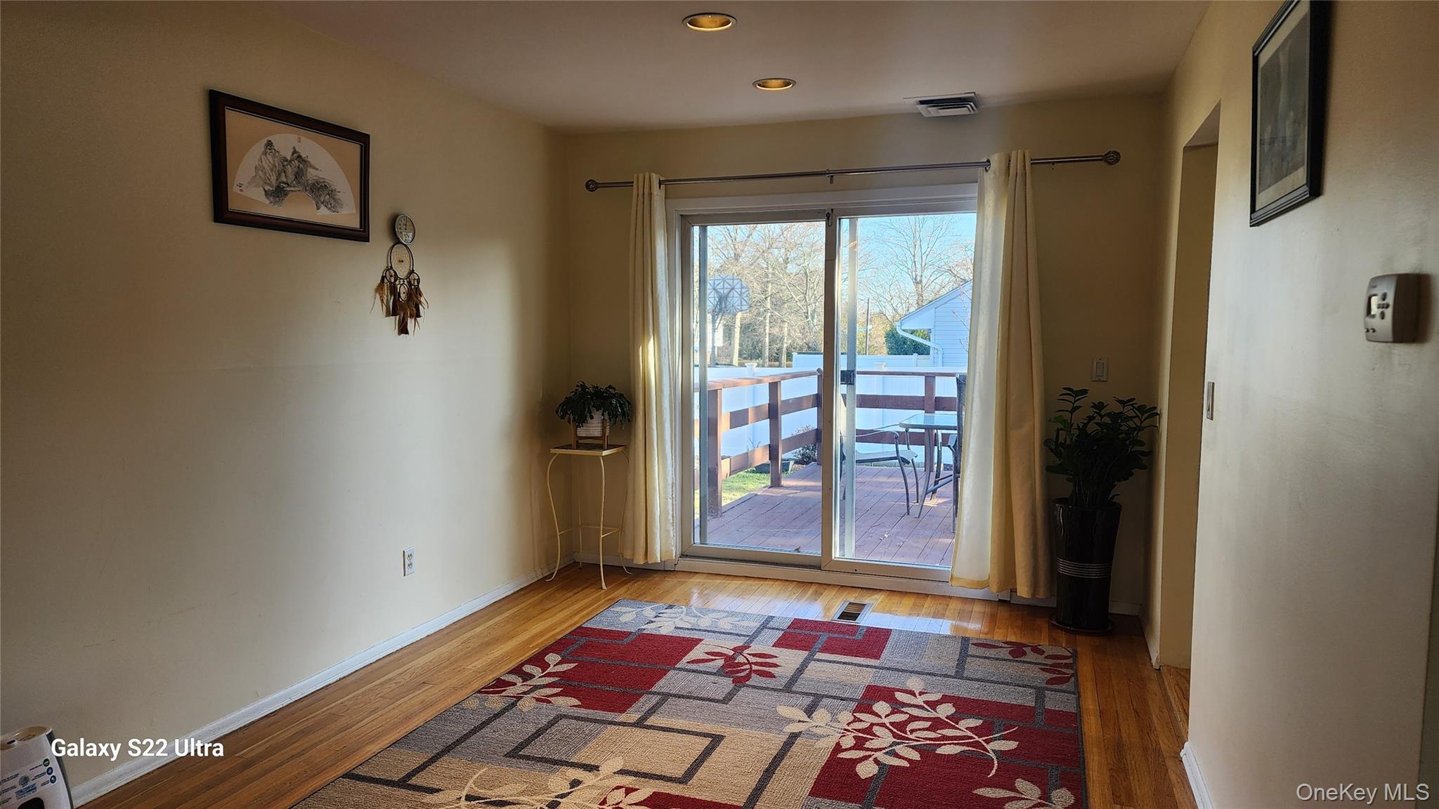 #4 photo, 101 Wayne Street, Jericho , NY 11753