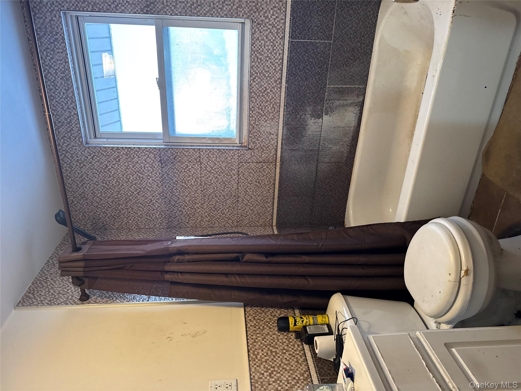 #14 photo, 2431 Deerfield Road, 뉴욕퀸즈 Far Rockaway , NY 11691