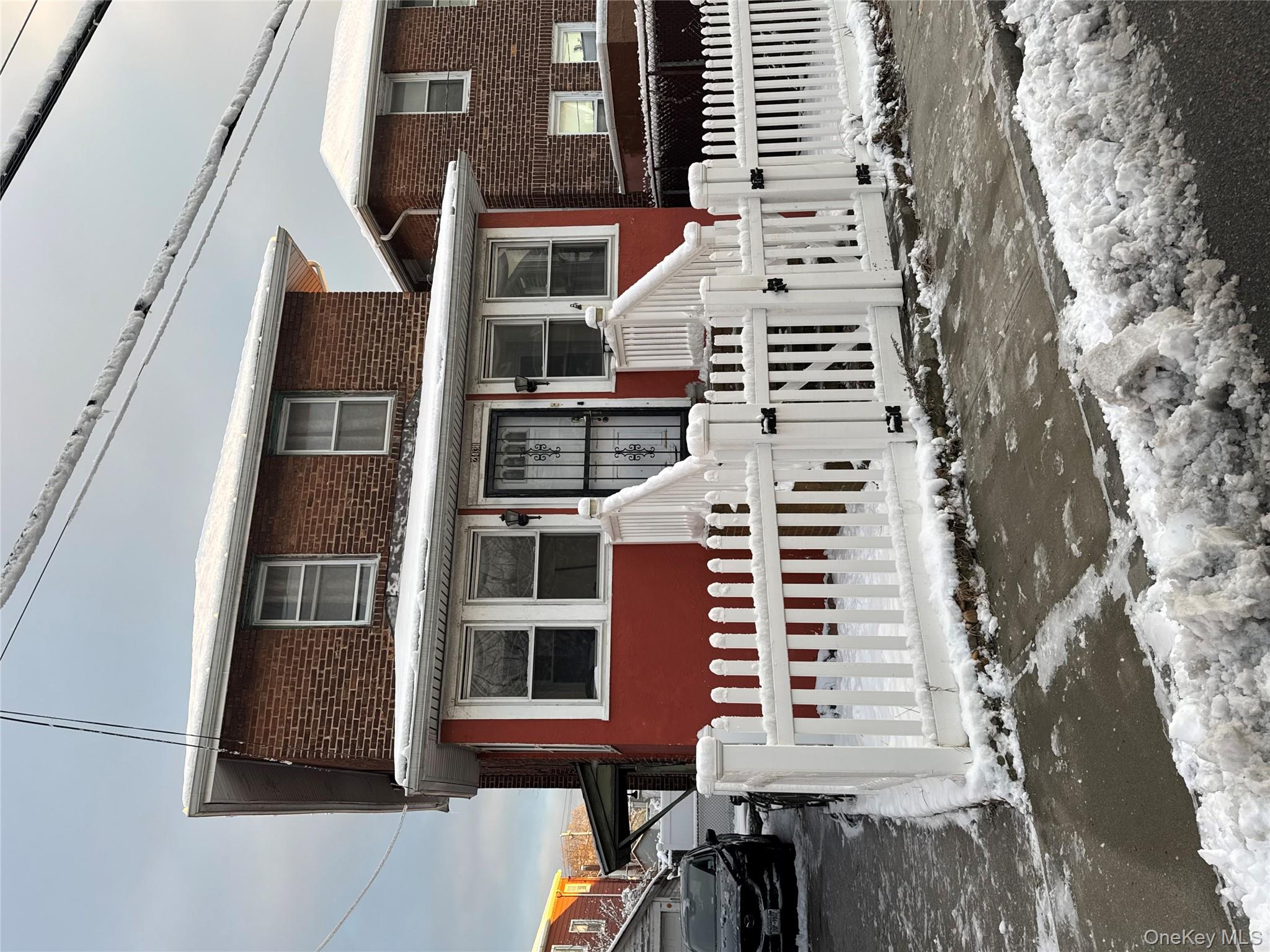 #2 photo, 2431 Deerfield Road, 뉴욕퀸즈 Far Rockaway , NY 11691