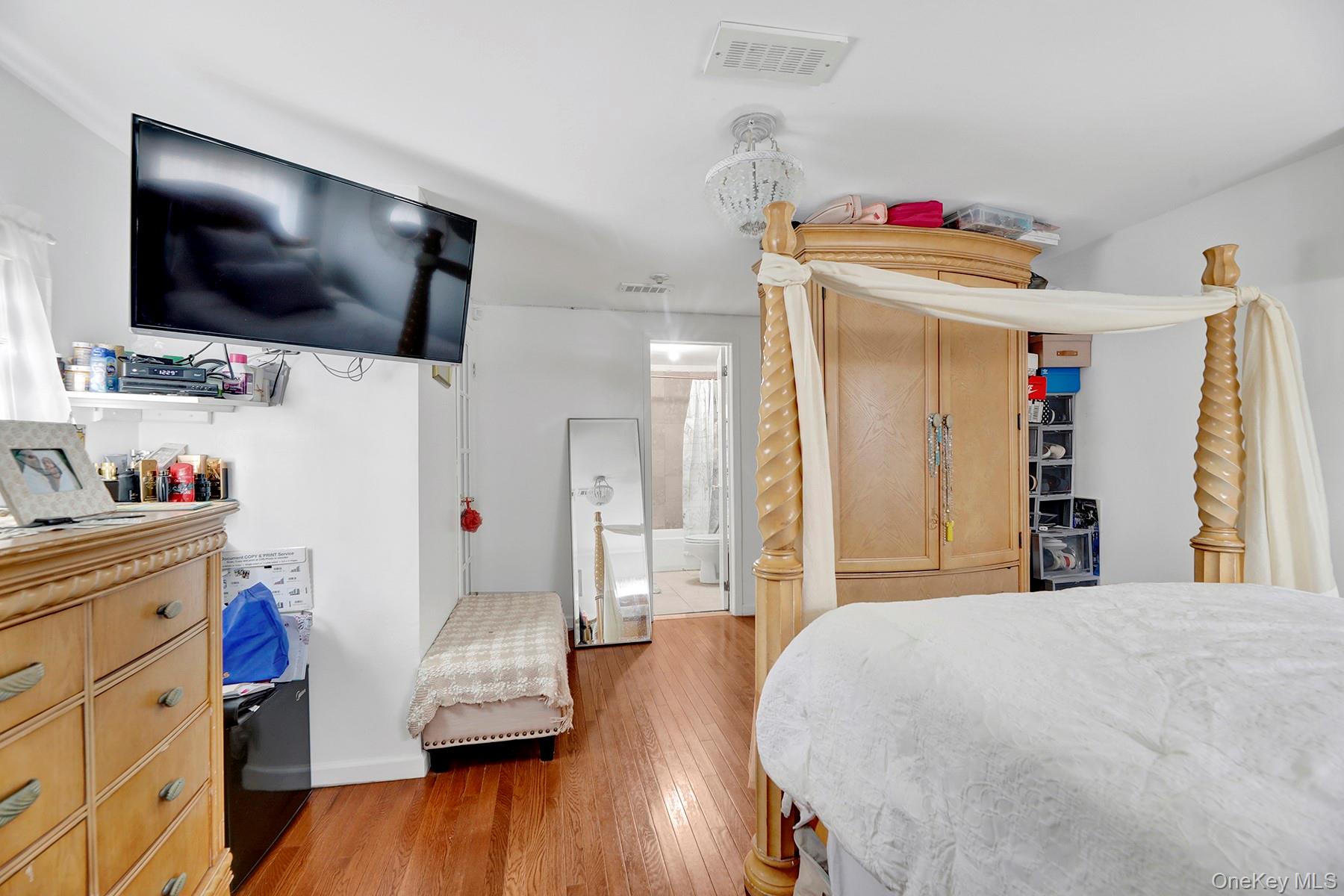 #12 photo, 34 Tamarack Street, Central Islip , NY 11722